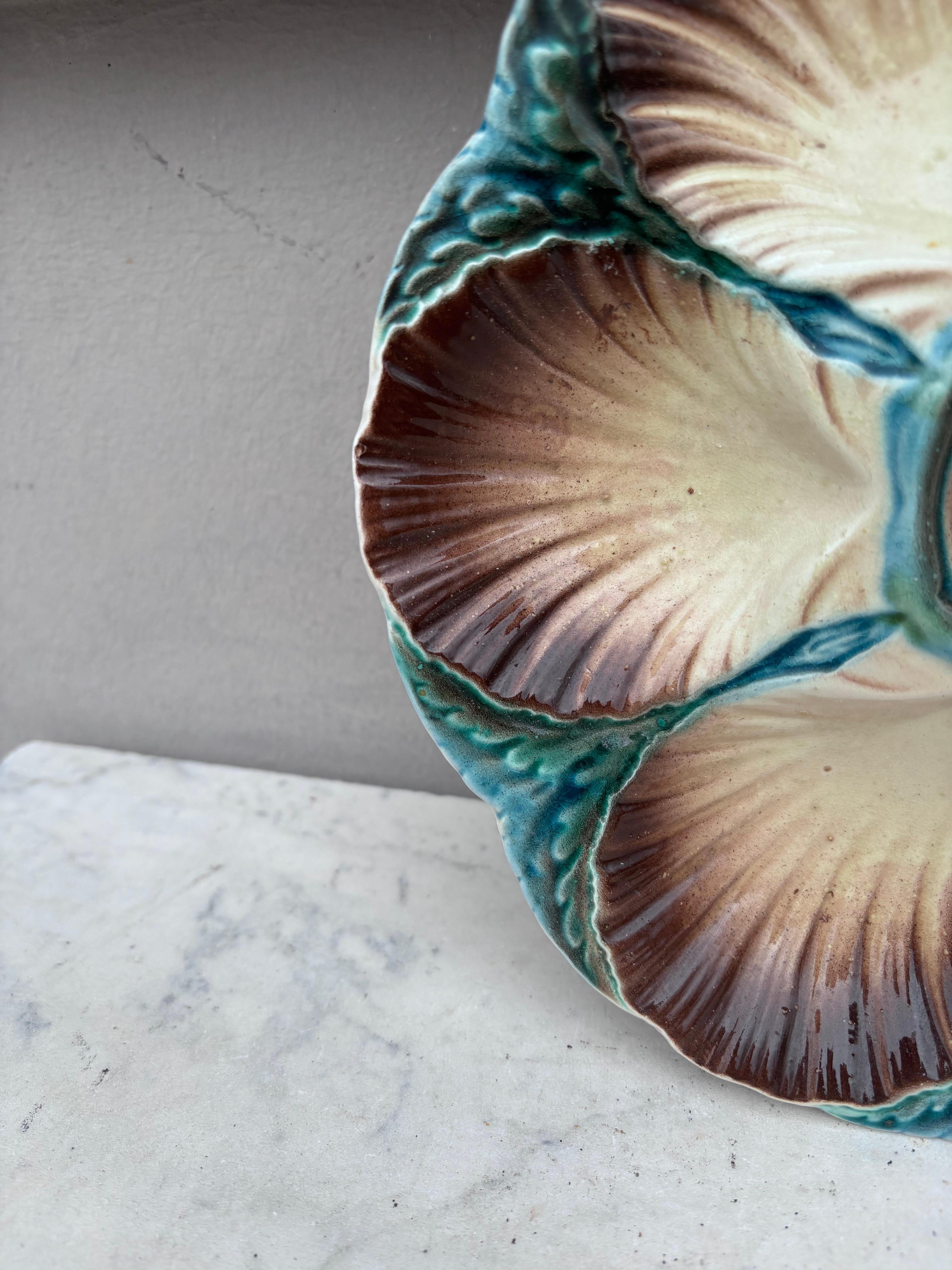 French Provincial French Majolica Oyster Plate Sarreguemines, circa 1890 For Sale