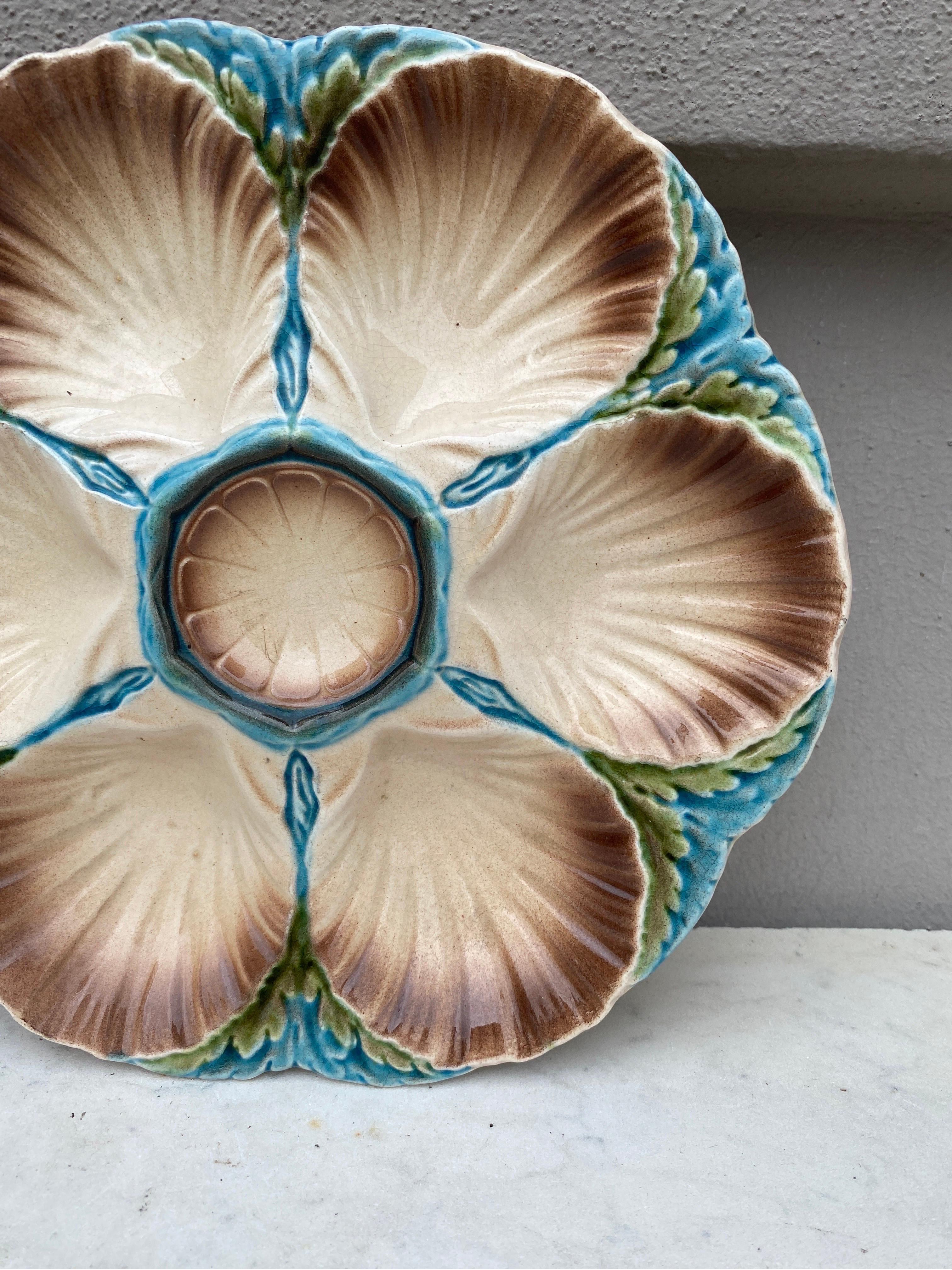 French Provincial French Majolica Oyster Plate Sarreguemines, circa 1890