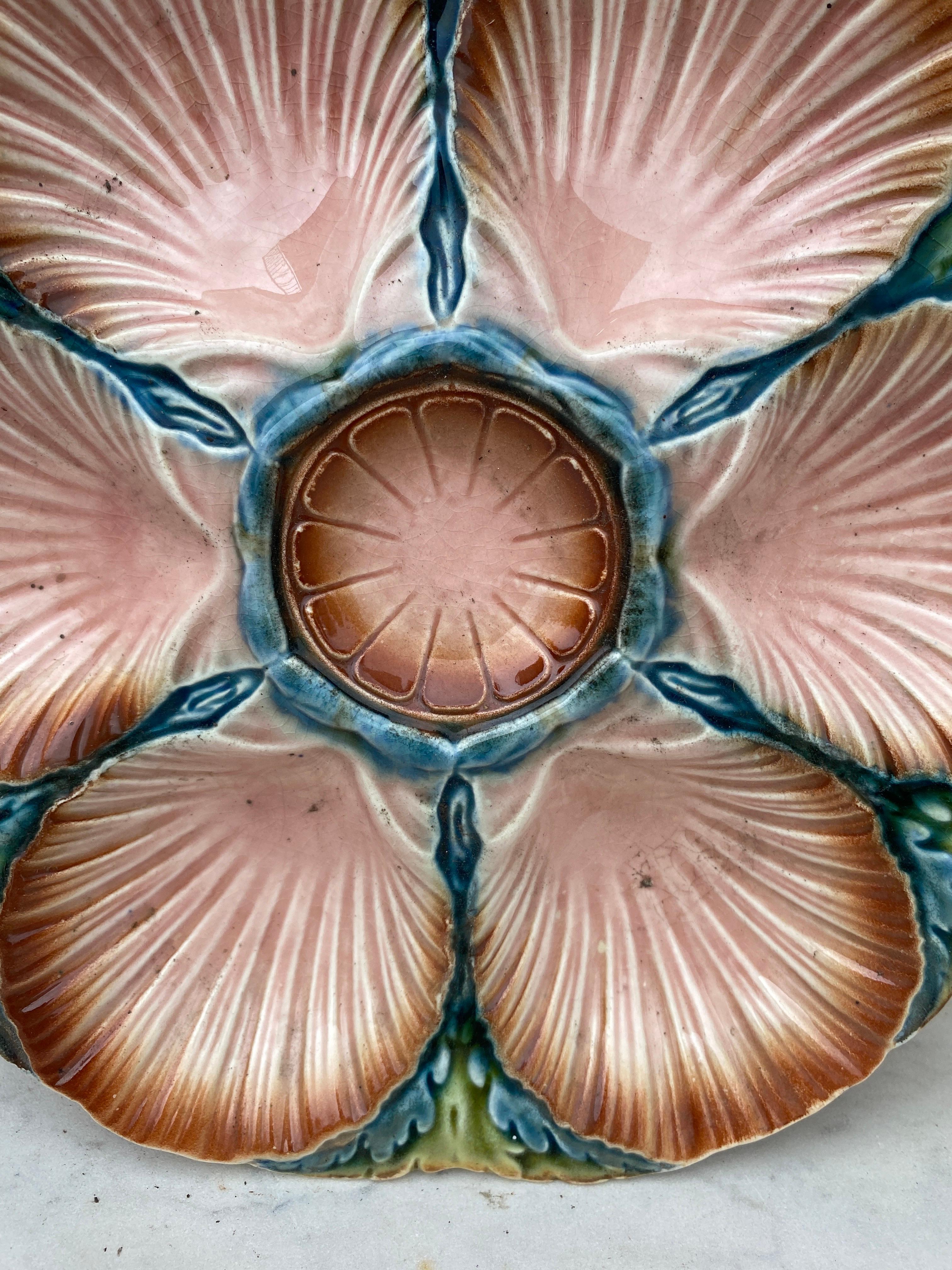 French Majolica Oyster Plate Sarreguemines, circa 1890 In Good Condition In Austin, TX