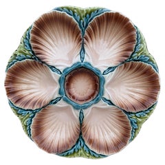 Piatto per ostriche in maiolica francese Sarreguemines, 1890 circa