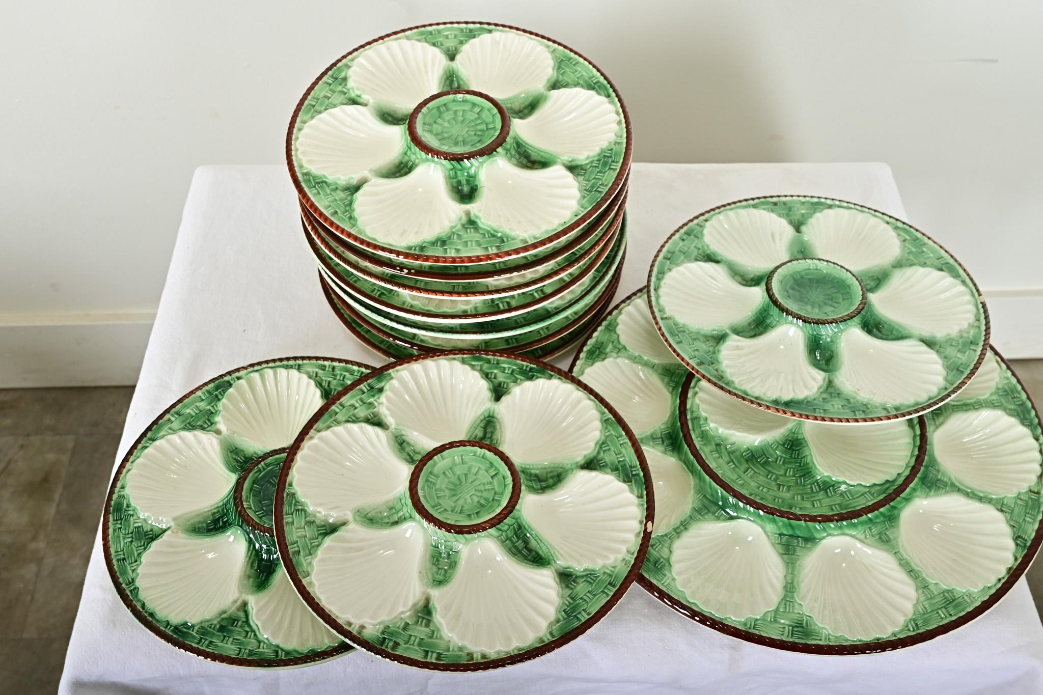 Assiettes à huîtres en majolique française 5
