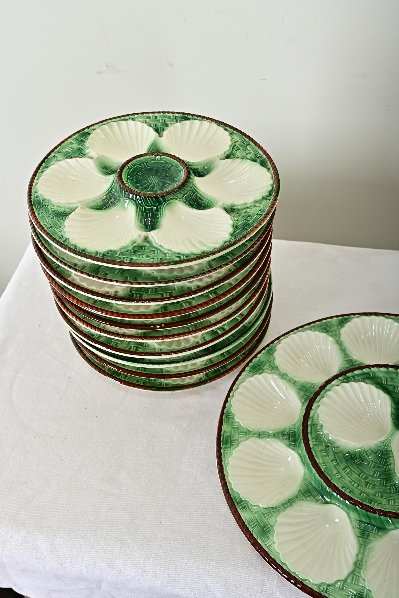 Céramique Assiettes à huîtres en majolique française