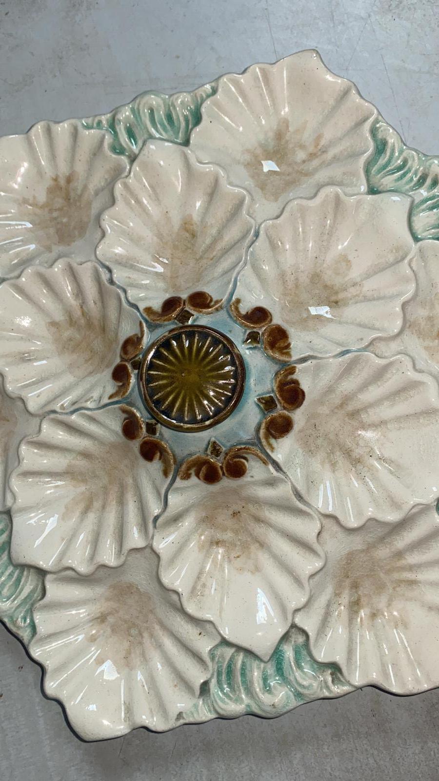 Early 20th Century French Majolica Oyster Platter Orchies, circa 1900 For Sale
