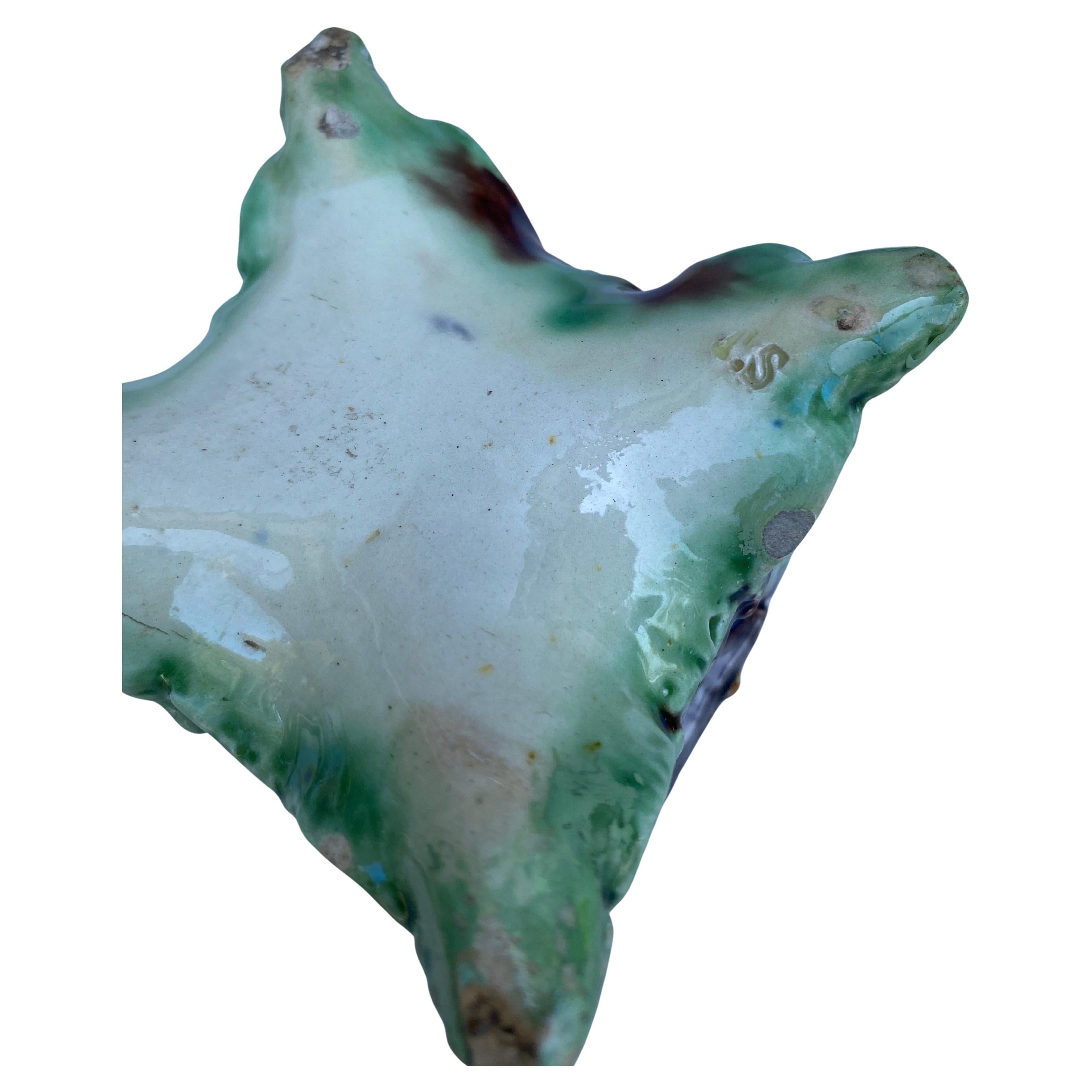 Vaso in maiolica francese Palissy Cache Thomas Sergent In condizioni buone in vendita a Austin, TX