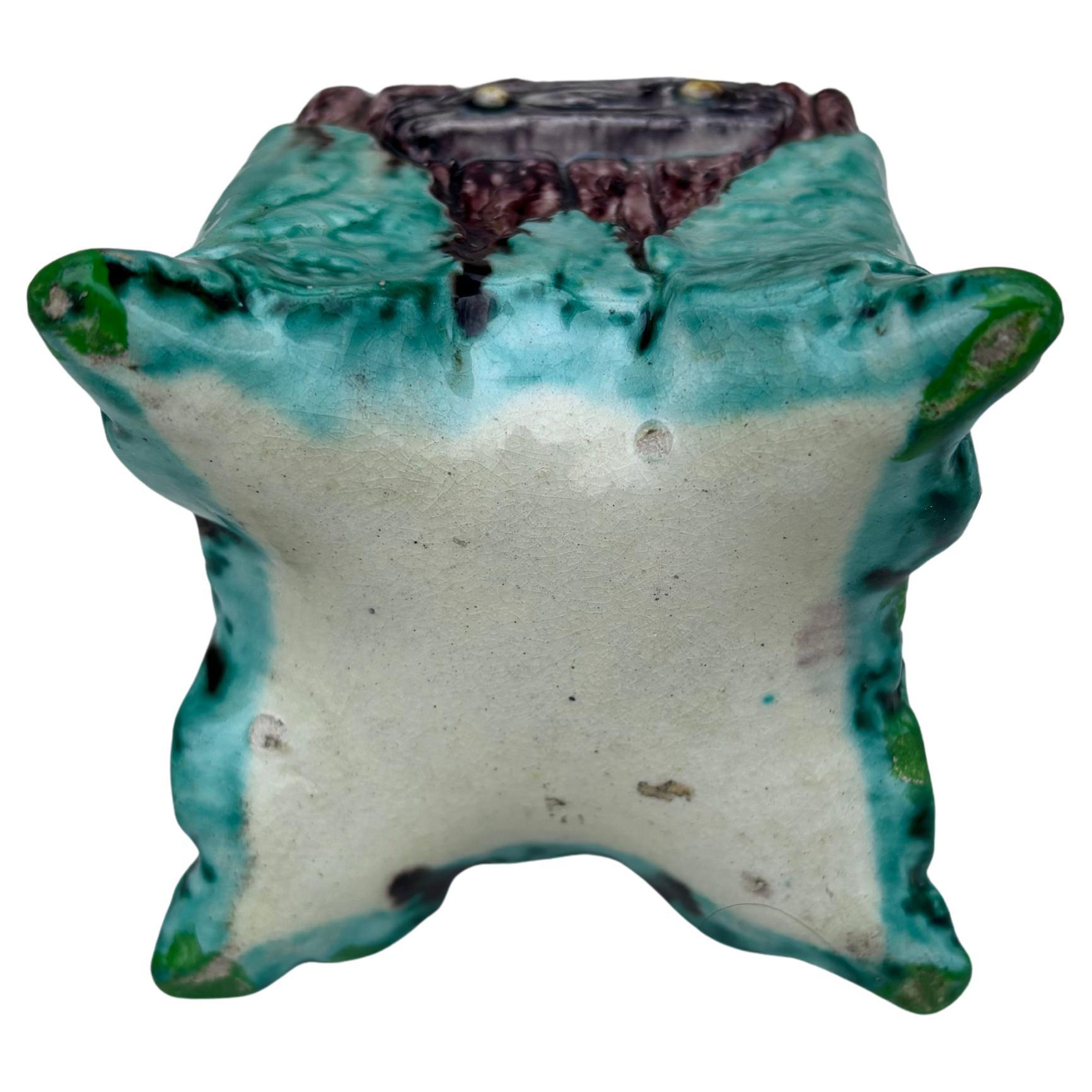 Vaso in maiolica francese Palissy Cache Thomas Sergent In condizioni buone in vendita a Austin, TX