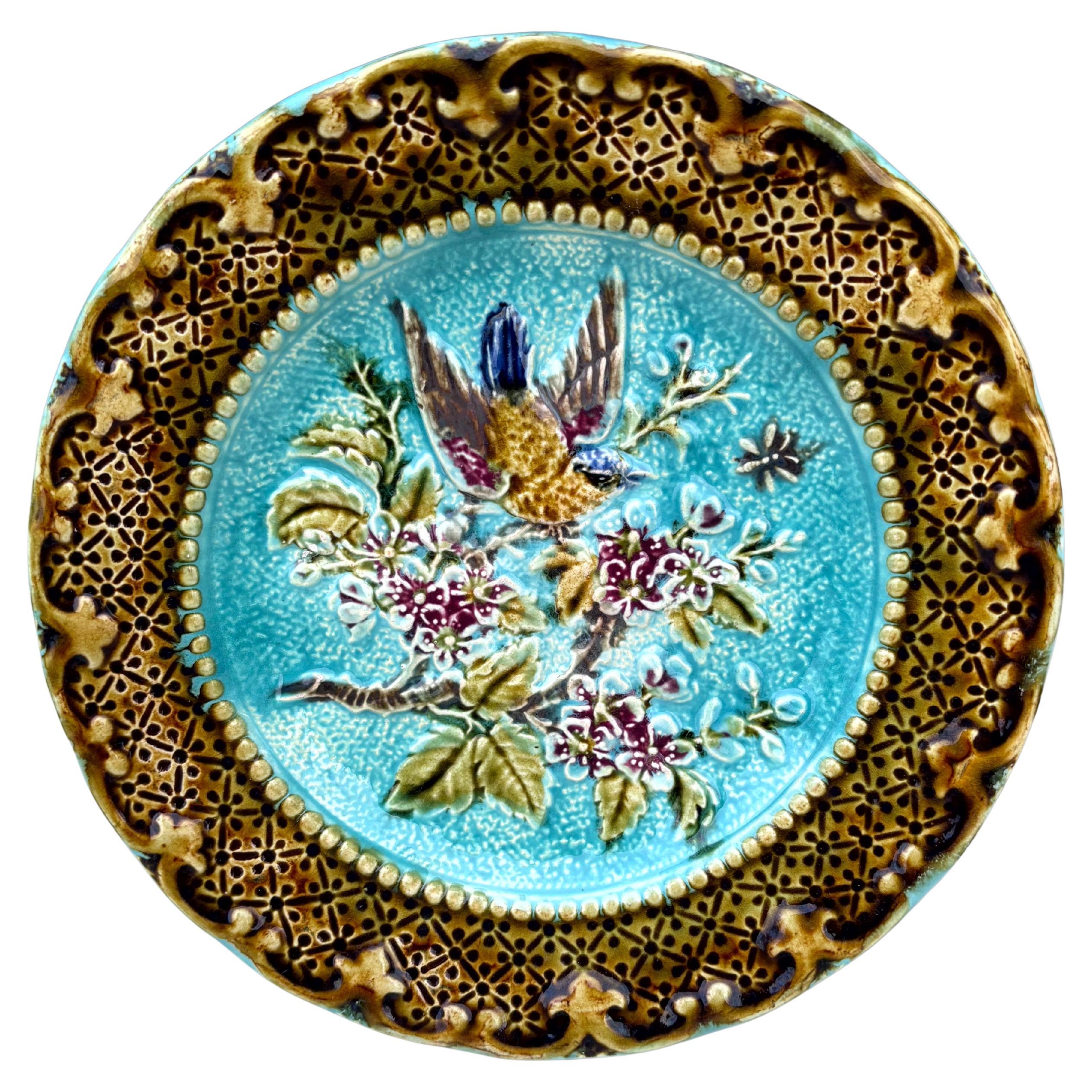 Late 19th Century French Majolica Parakeets Plate Salins, circa 1890 For Sale