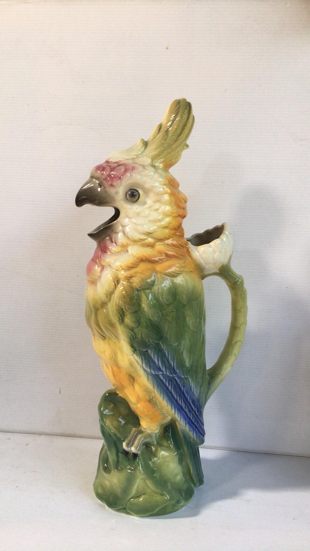 Oversized French Majolica parrot pitcher signed Keller and Guerin Saint Clement, circa 1900.
Original older model.
Rare Size.
Measures: Height / 16 inches.