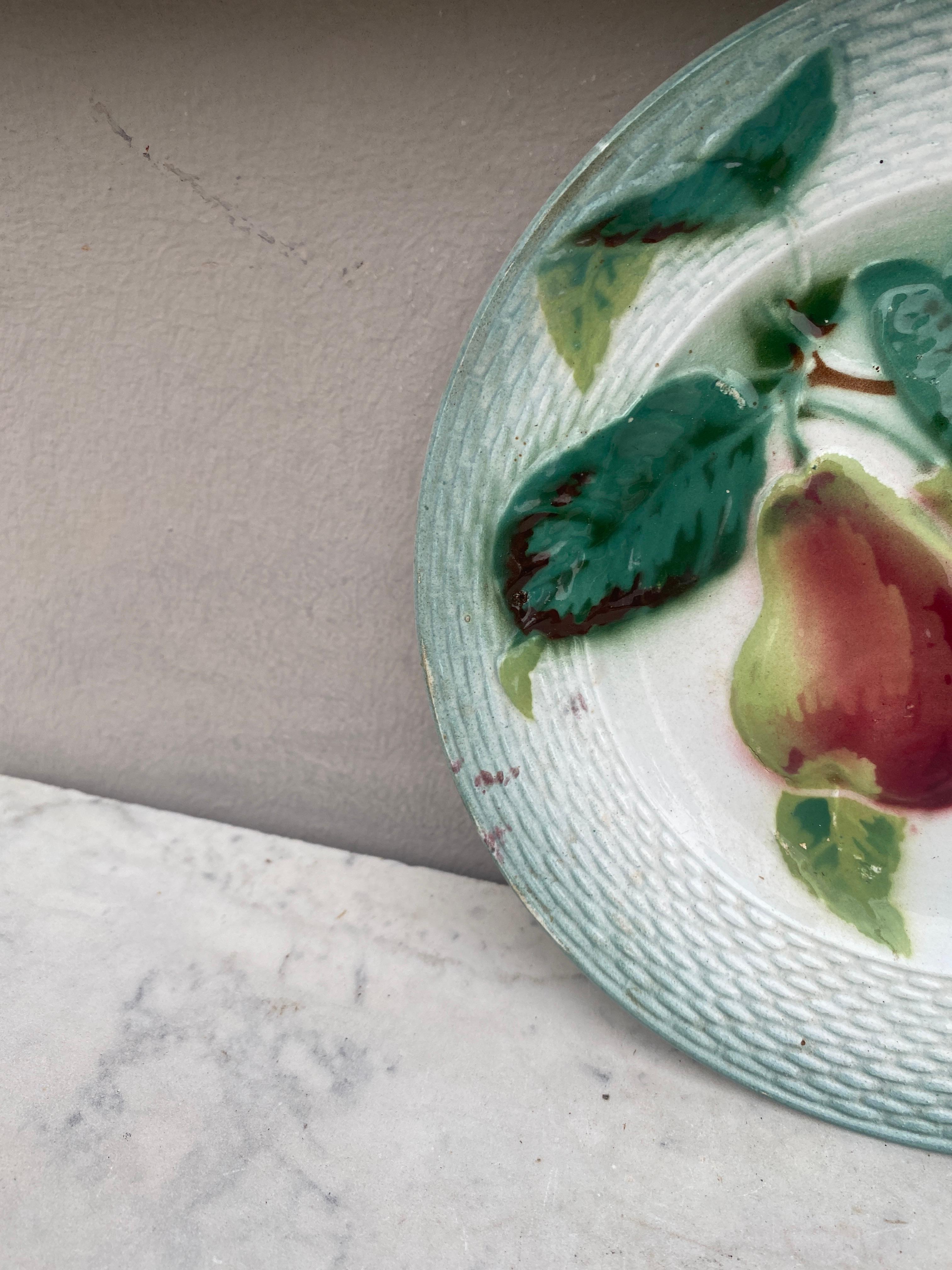 French Provincial French Majolica Pear Plate Saint Amand Circa 1920 For Sale