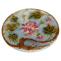Salins de fleurs roses en majolique française, vers 1890