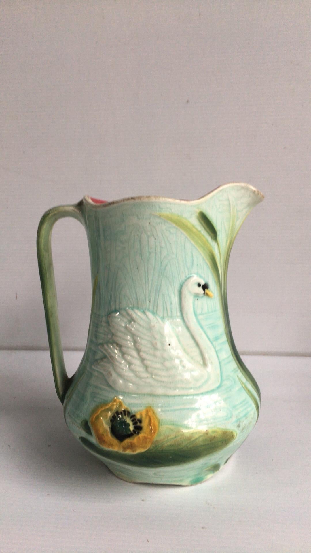Early 20th Century French Majolica Pitcher with Swan Saint Clément, circa 1900