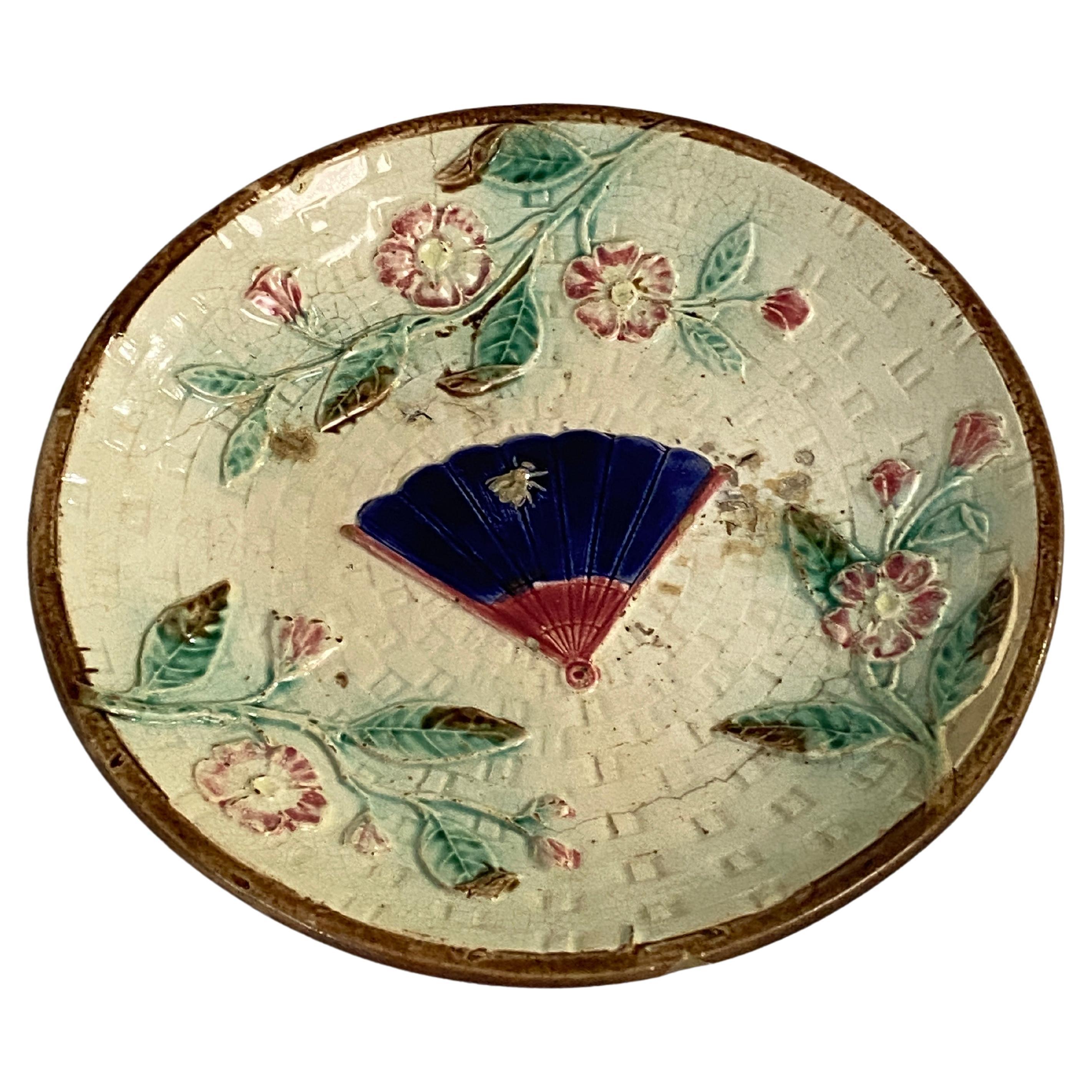 Assiette en majolique française, XIXe siècle, céramique en vente