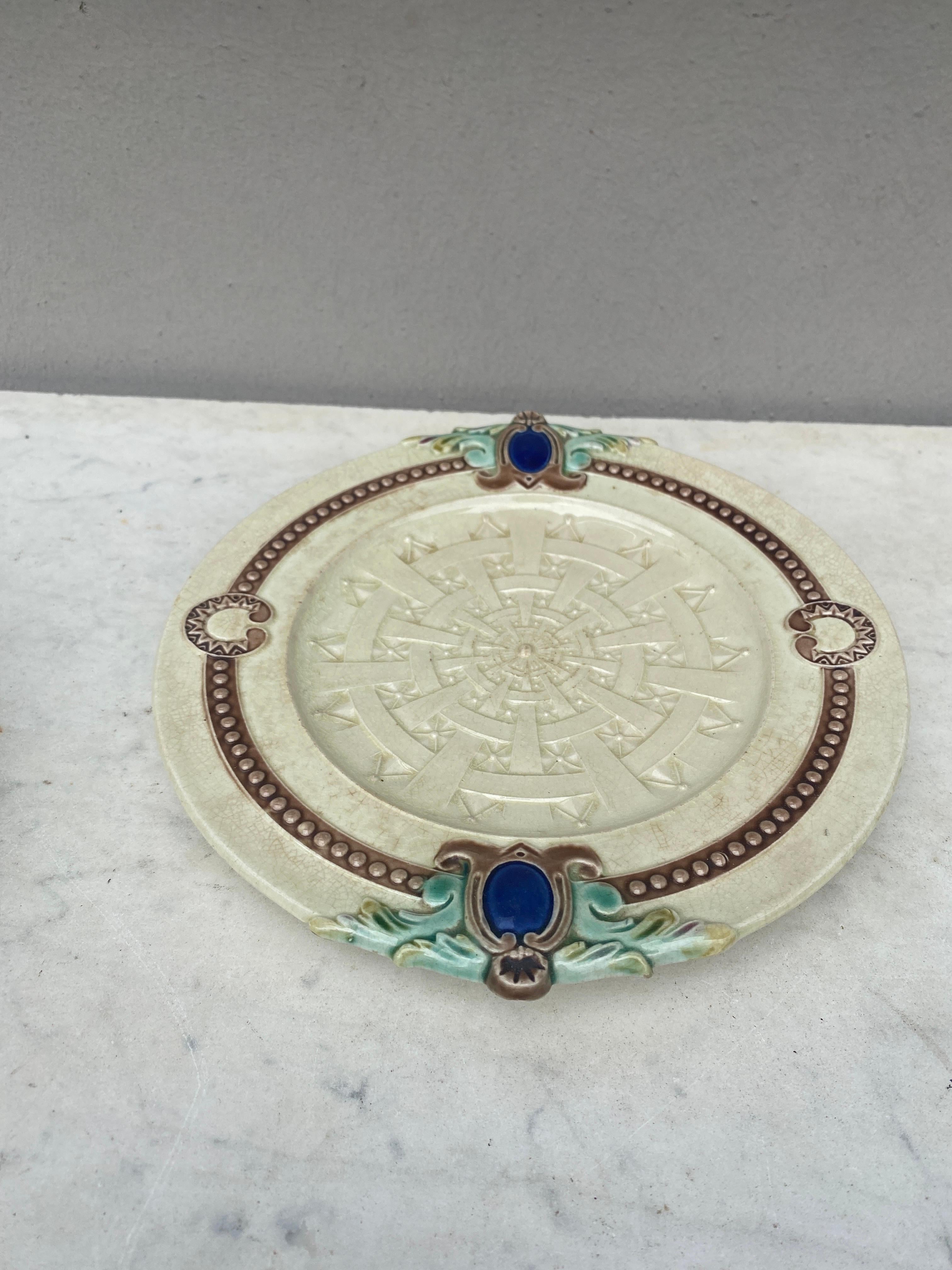 French Majolica Plate, Circa 1890 In Good Condition For Sale In Austin, TX