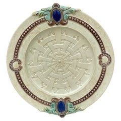 Piatto in maiolica francese, 1890 circa