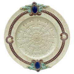 Assiette en majolique française, vers 1890