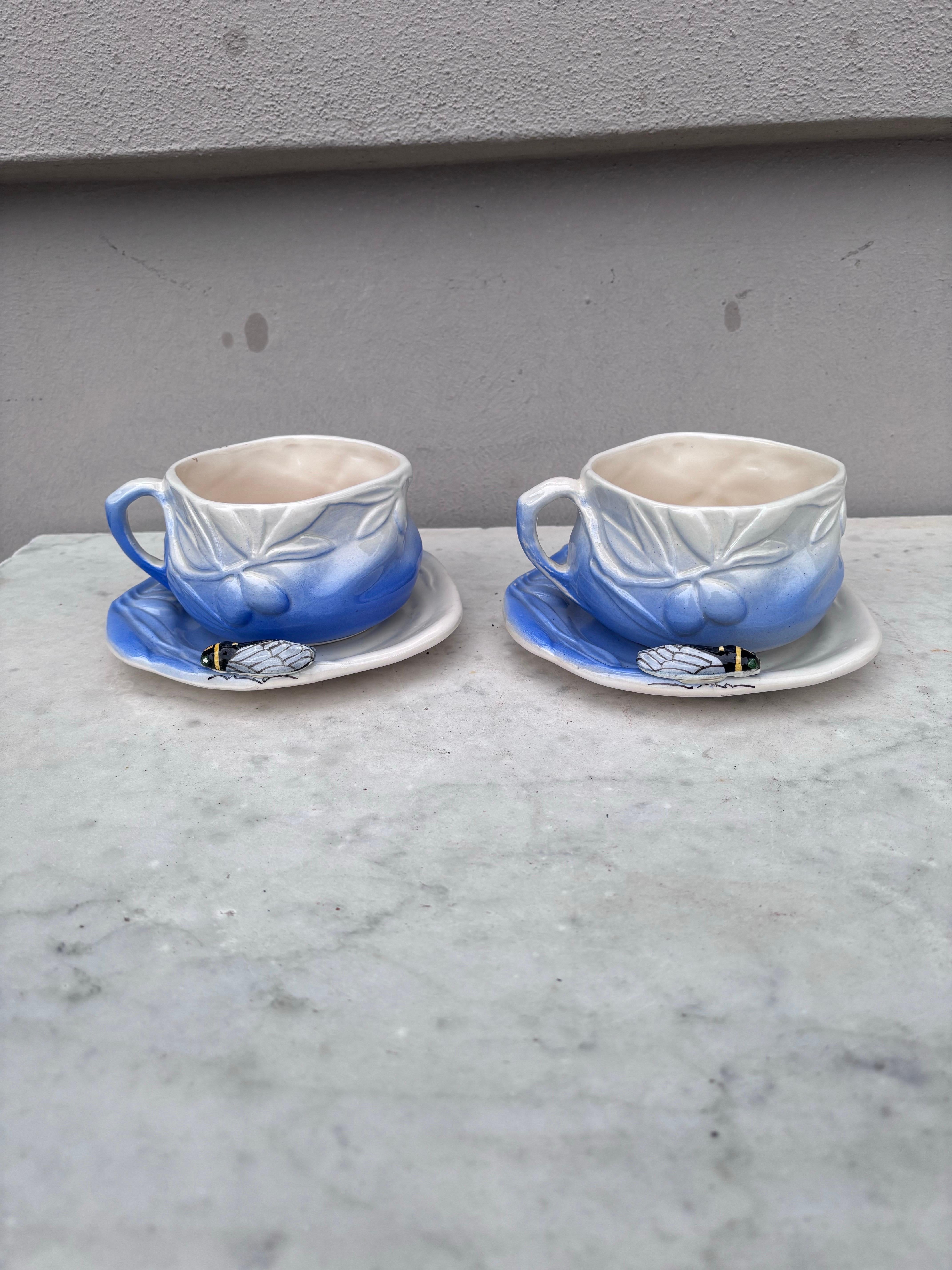 Francese Piatto in maiolica francese Fruits Salins, 1890 circa in vendita