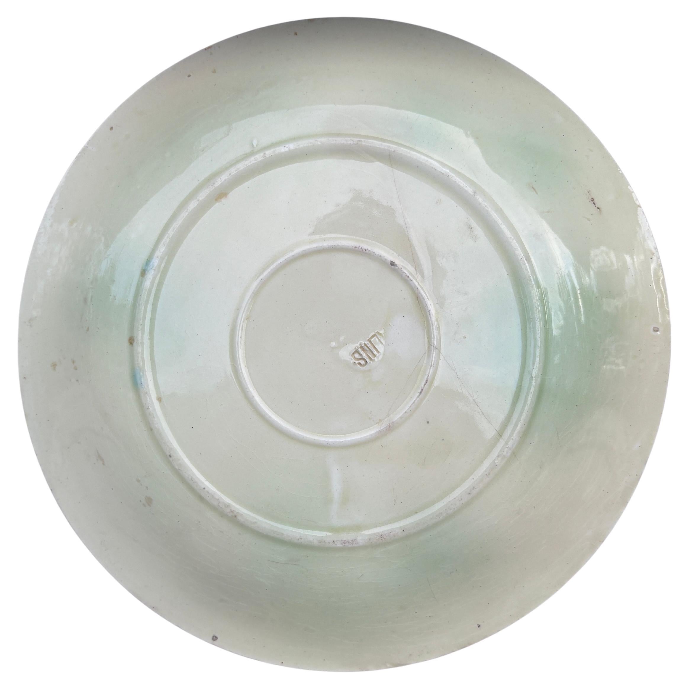 Französischer Majolikateller Früchte Salins, um 1890 im Zustand „Gut“ im Angebot in Austin, TX