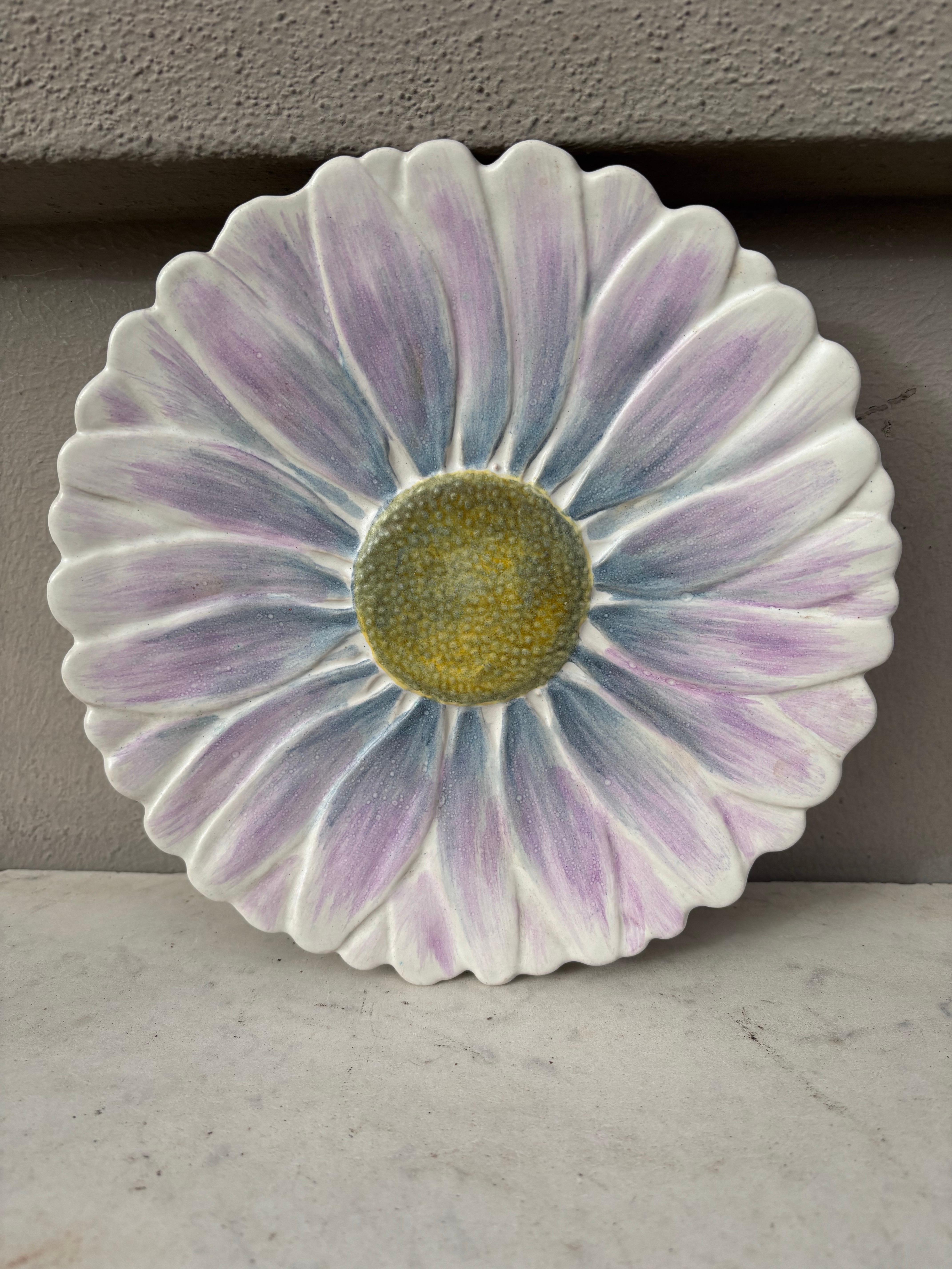 Ceramica Piatto in maiolica francese Fruits Salins, 1890 circa in vendita