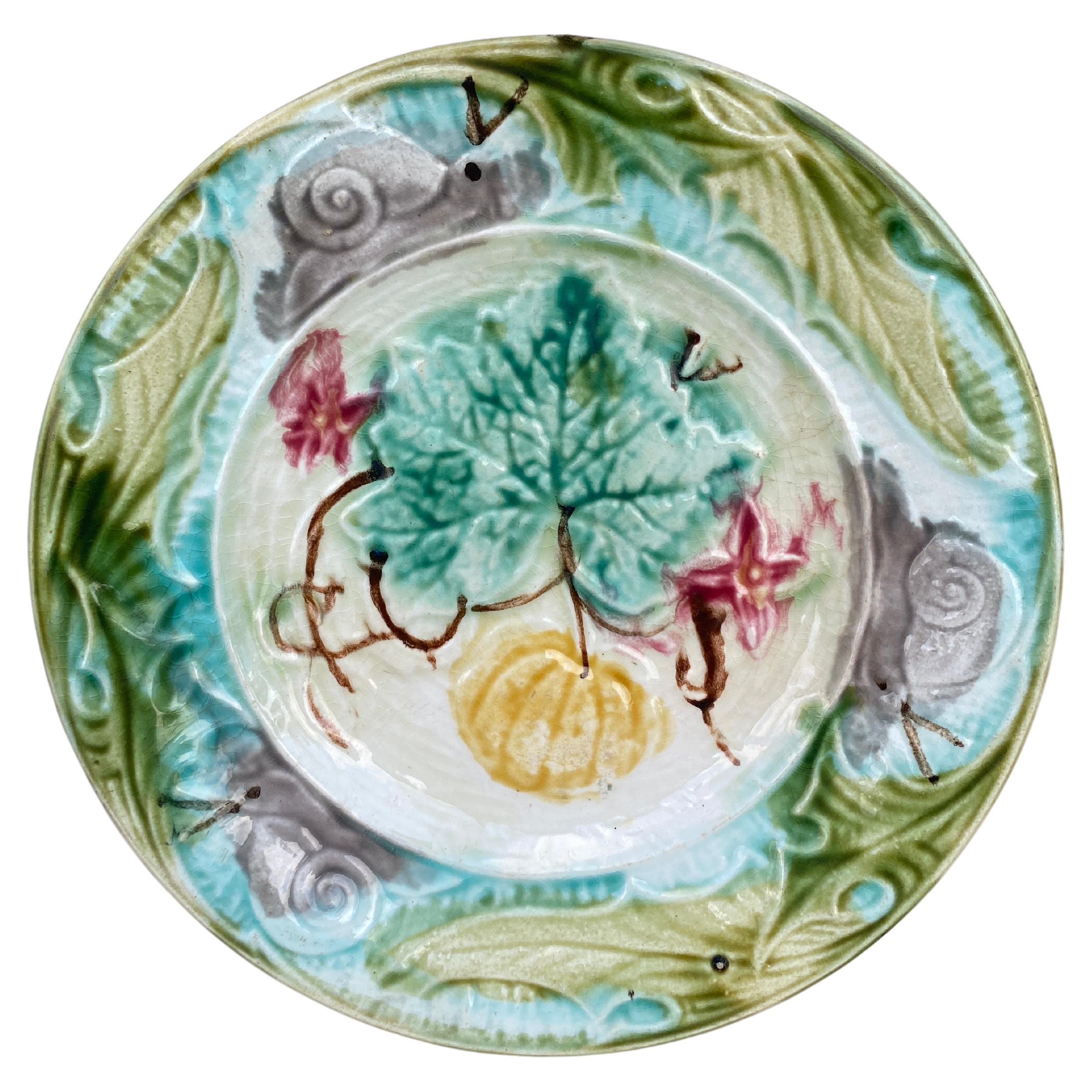 French Majolica Plate with Pumpkin & Snail Onnaing, circa 1890 For Sale