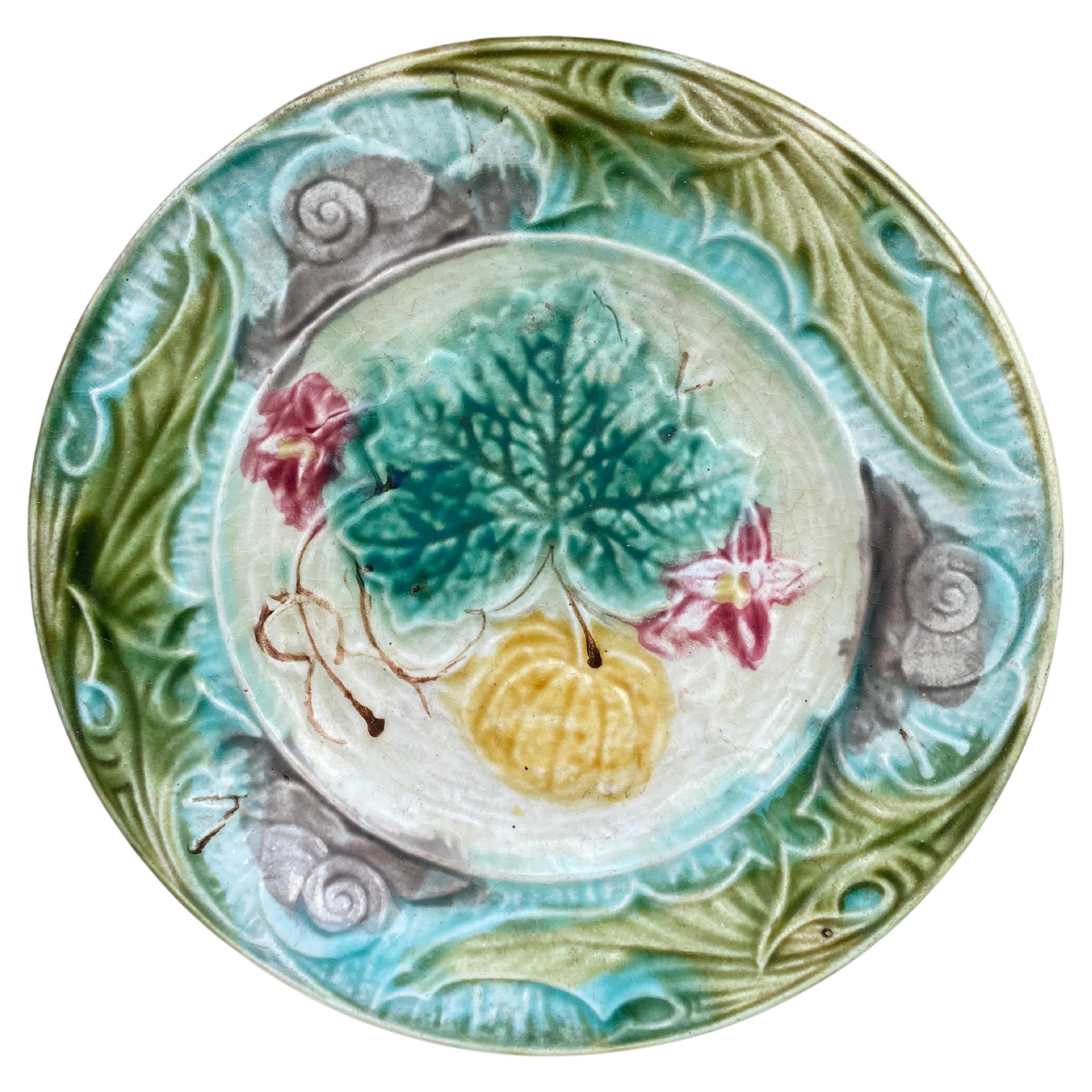 French Majolica Plate with Pumpkin & Snail Onnaing, circa 1890 For Sale