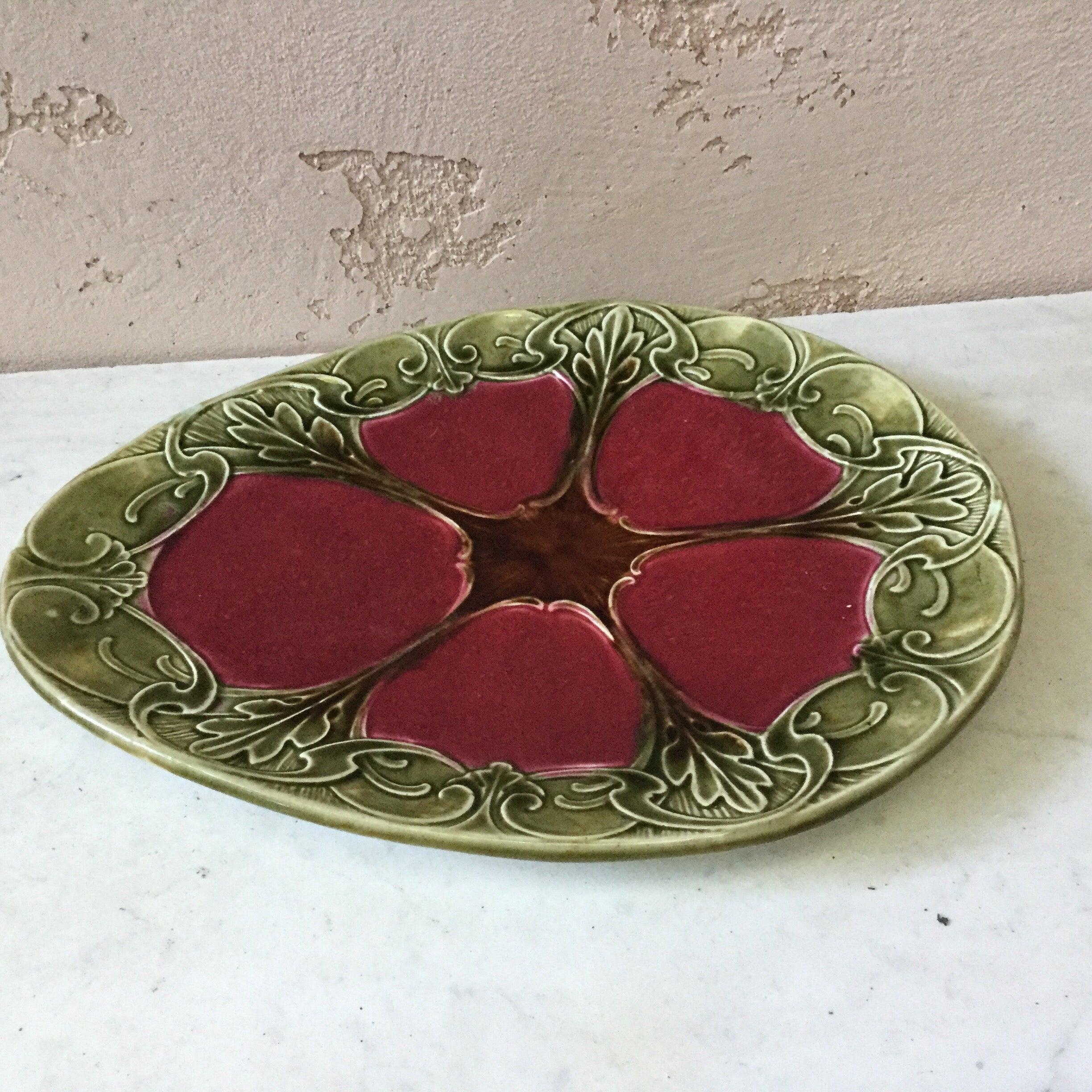 Large French Majolica platter Orchies, circa 1890.