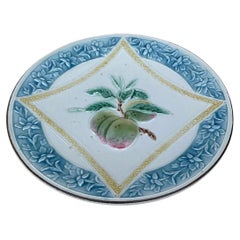 Plato de mayólica francesa Ciruelas circa 1890