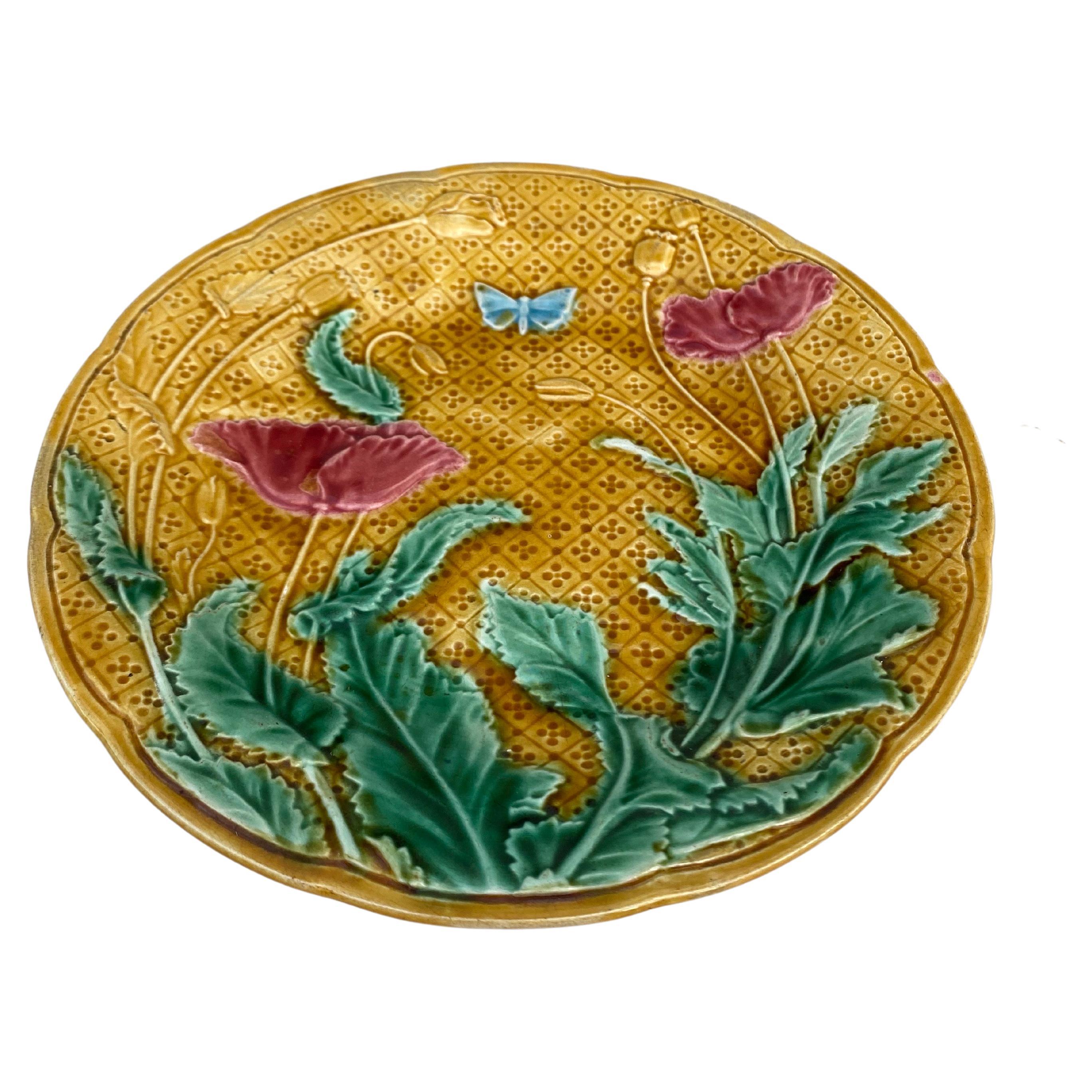 French Majolica Poppies and butterfly plate Gien, circa 1880.
Very rare color.
This plate have an original default hairline made during the production.