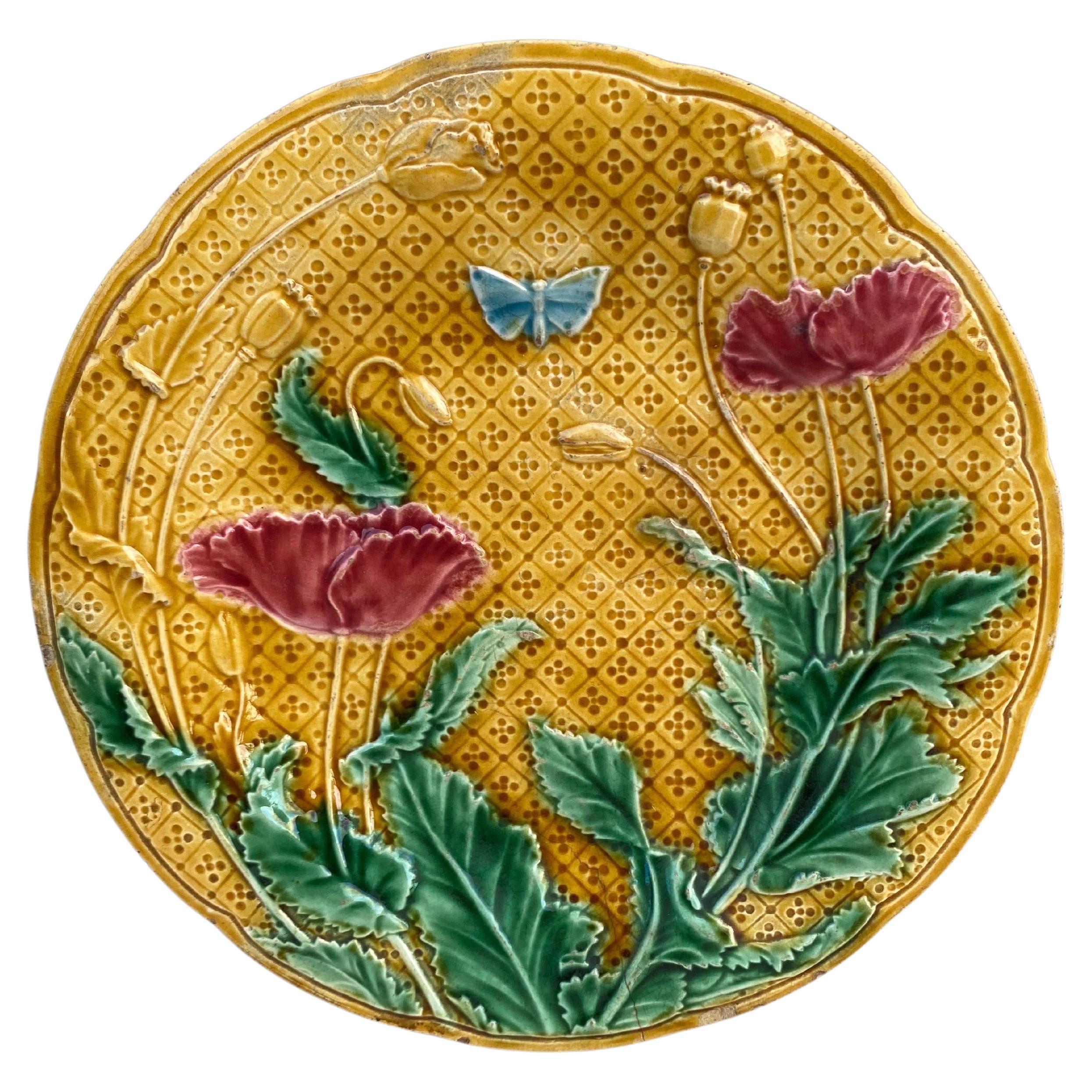 French Majolica Poppies Plate Gien, circa 1880 For Sale