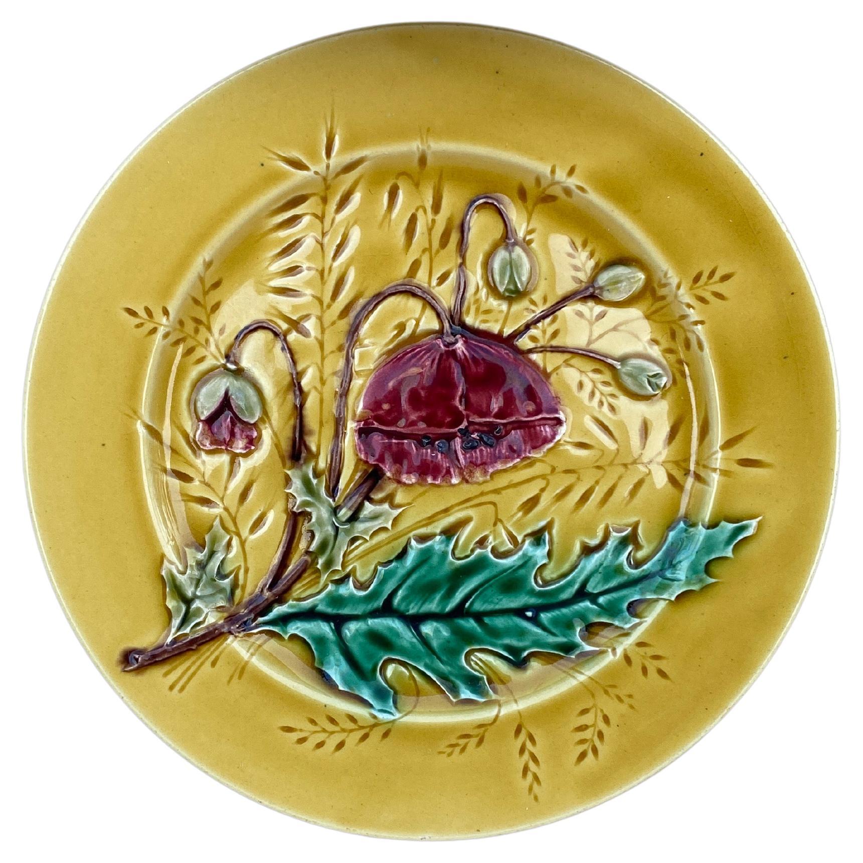 French Majolica Poppy Plate Luneville, circa 1880 For Sale