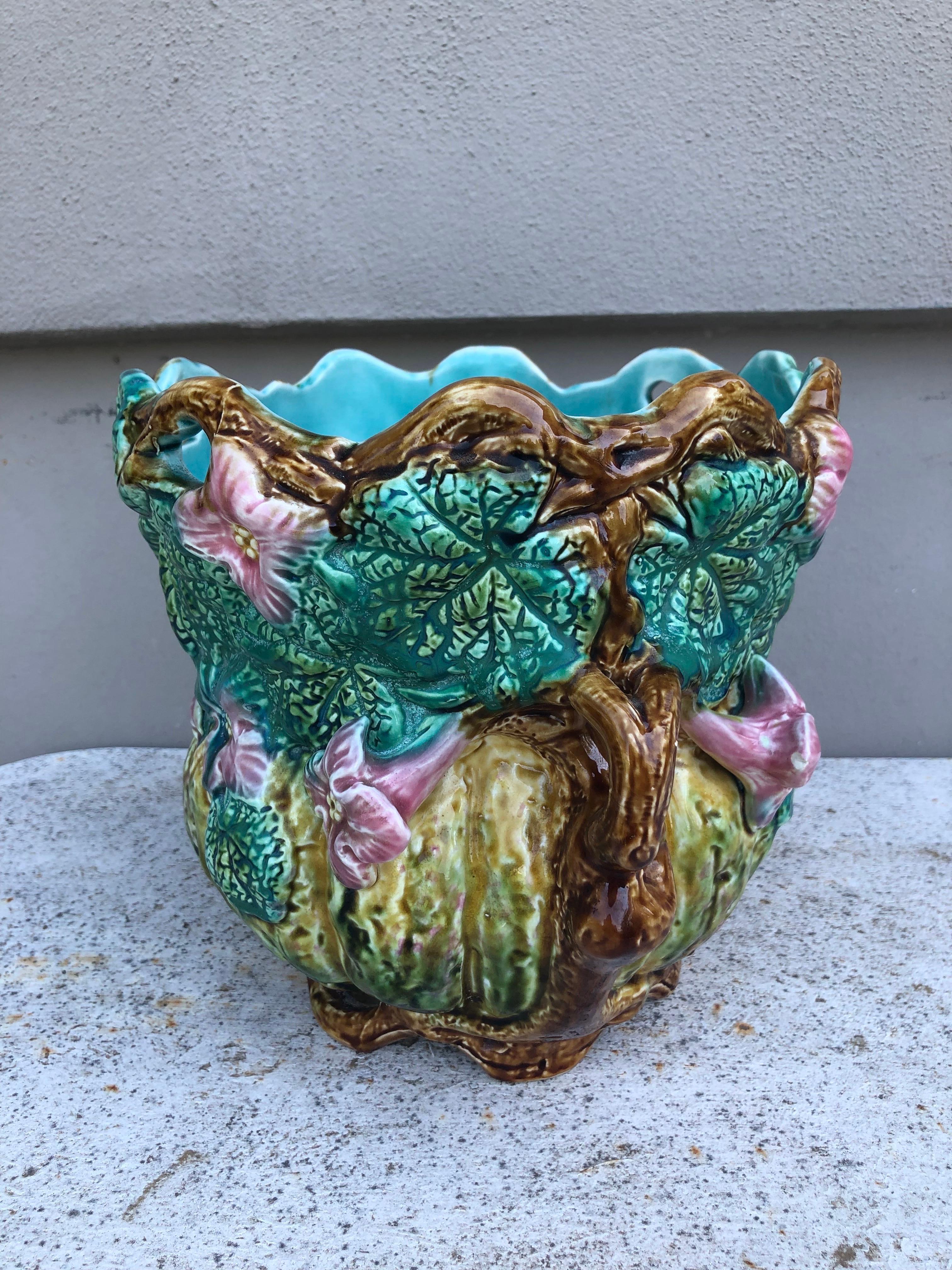 French Majolica Pumpkin Jardiniere Onnaing, circa 1890 In Good Condition For Sale In Austin, TX