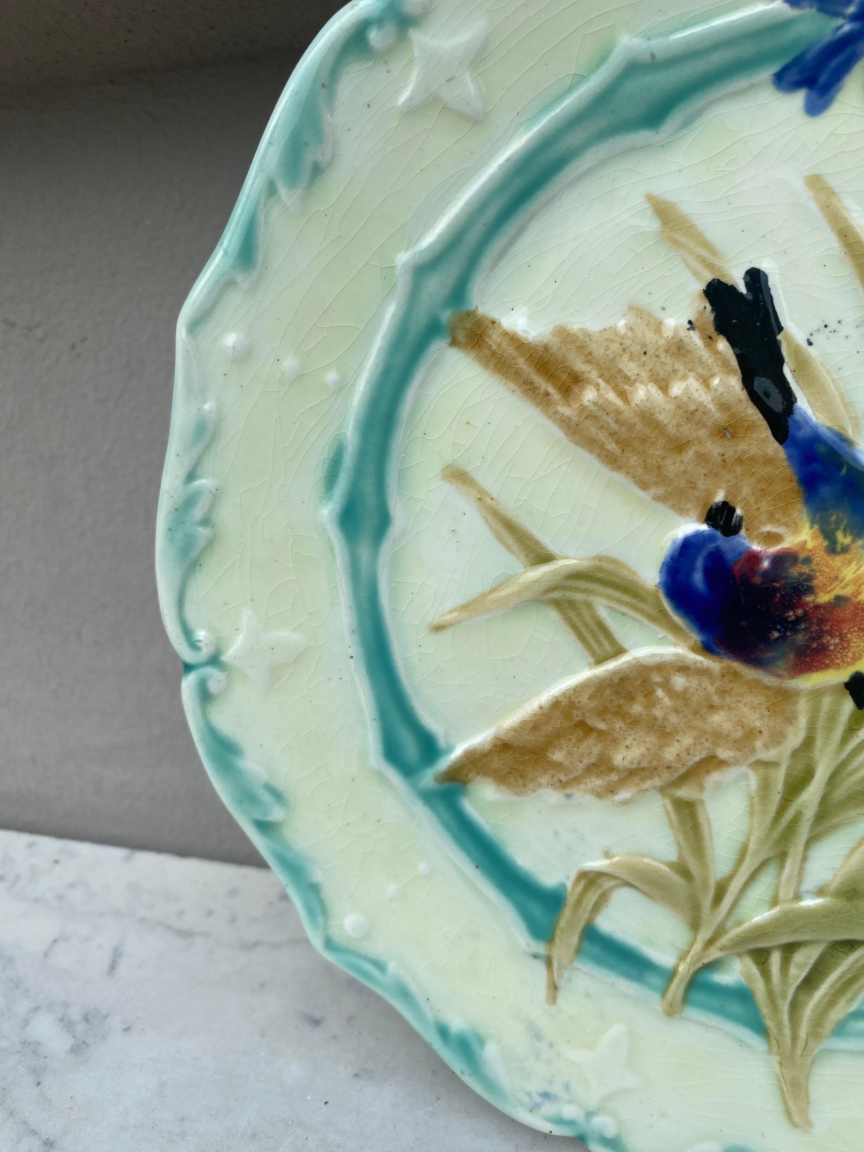 French Provincial French Majolica Saint Amand Bird Plate, circa 1890 For Sale