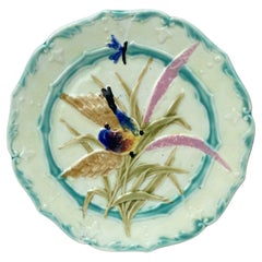 Piatto in maiolica francese Saint Amand Bird, circa 1890