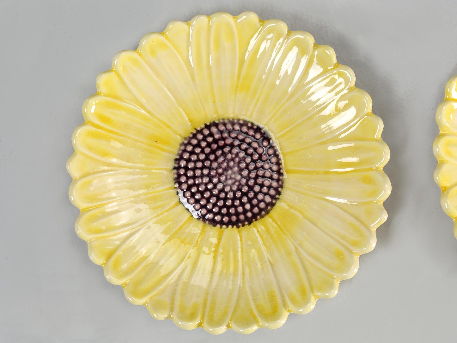 French Majolica Salad or Dessert Plates, Sunflower Pattern In Good Condition In Chicago, IL