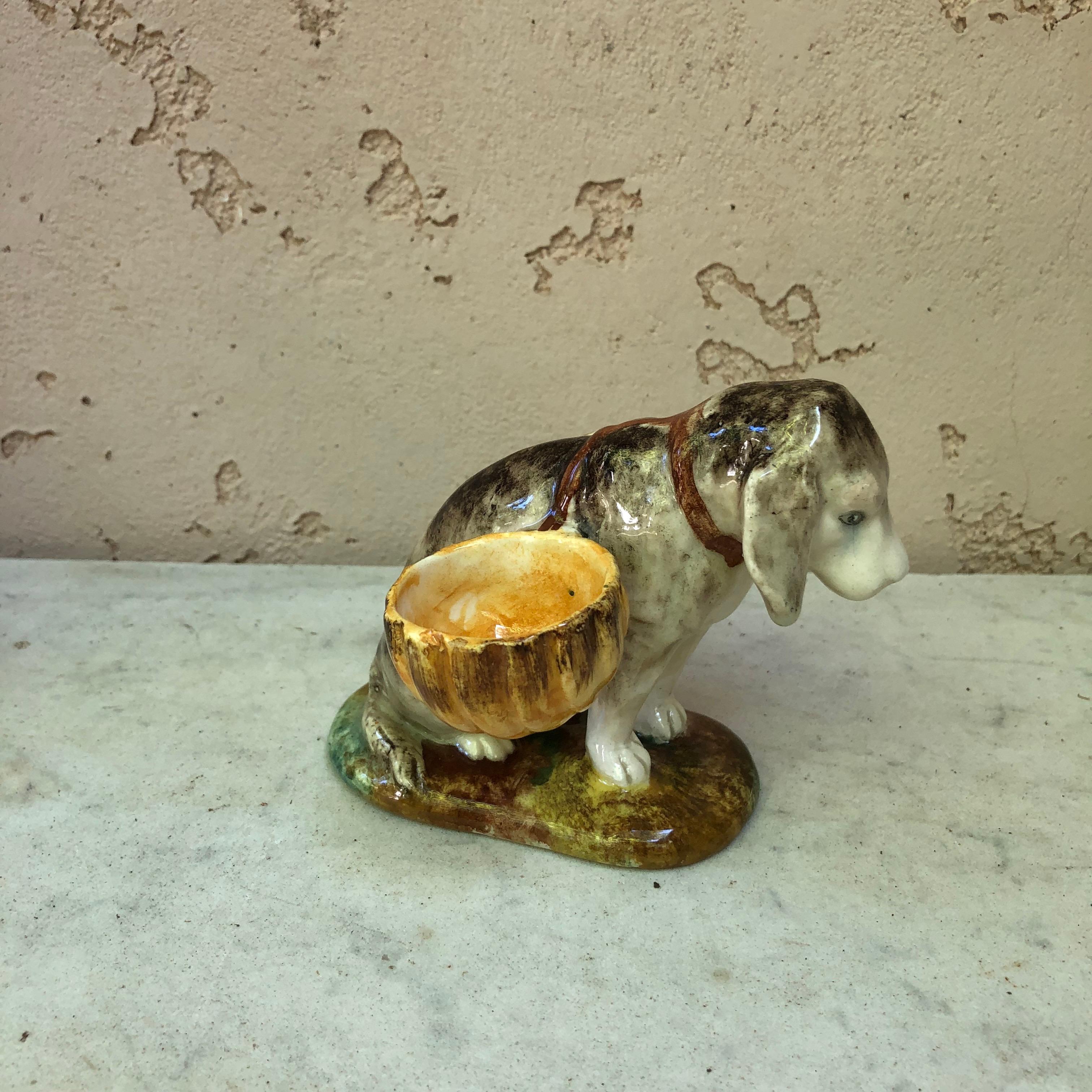 French Majolica Saltcellar Dog Jerome Massier Fils, circa 1900 In Good Condition For Sale In Austin, TX