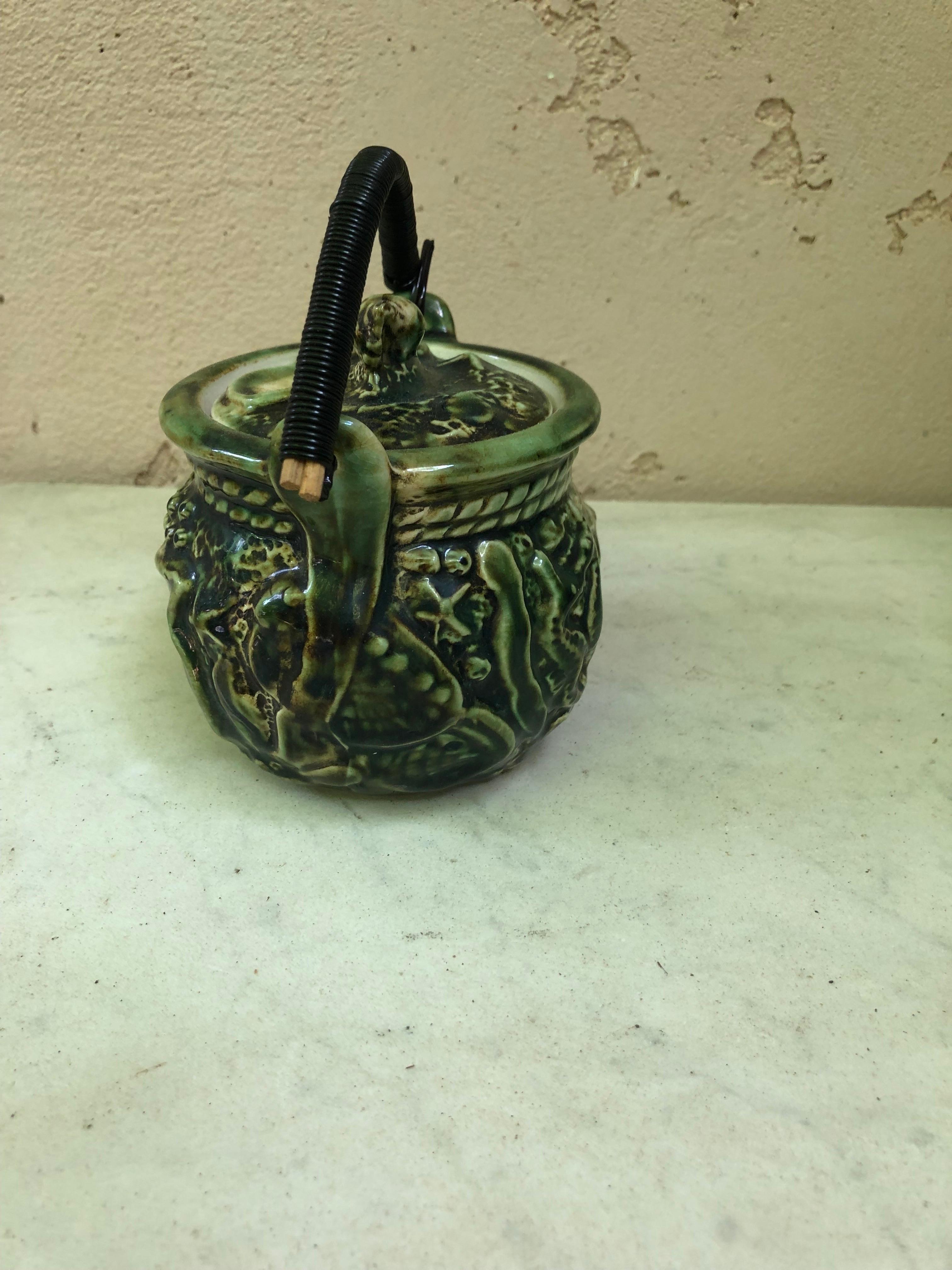 French Majolica Shell & Crab Teapot Circa 1950 In Good Condition For Sale In Austin, TX