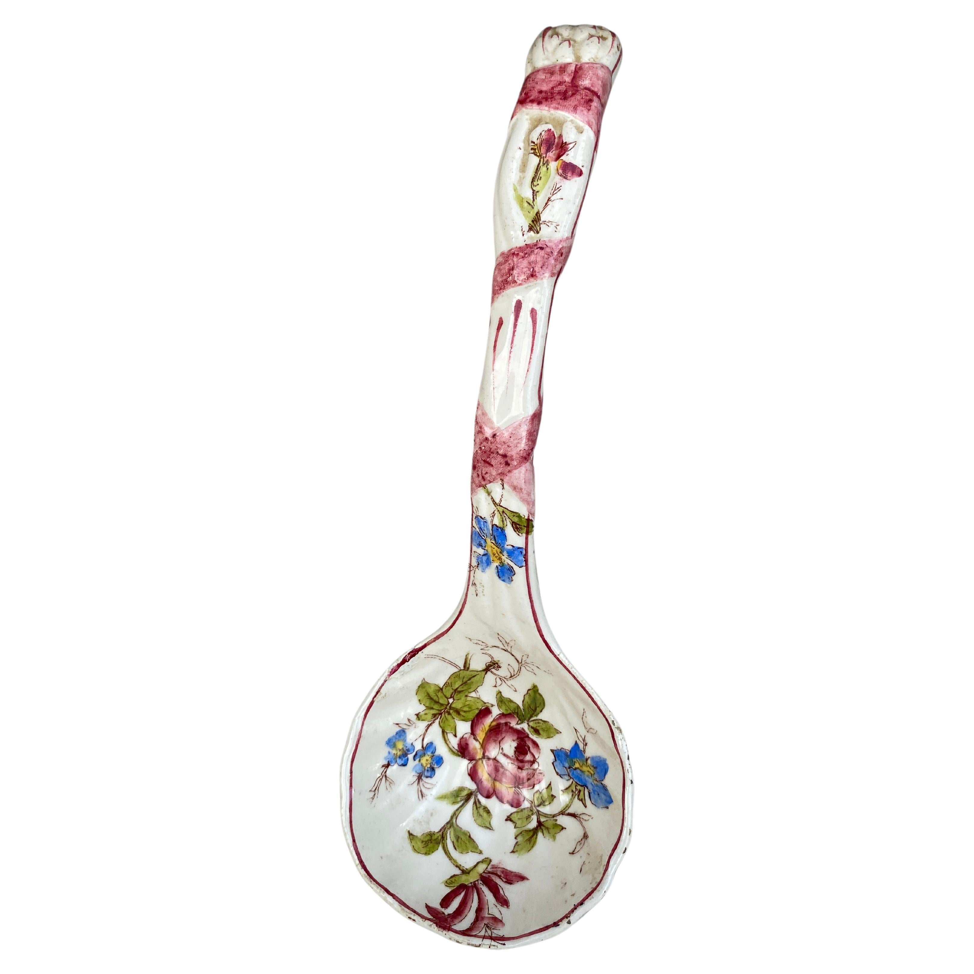 French Majolica Spoon Longchamp Circa 1890.
Decorated with flowers.