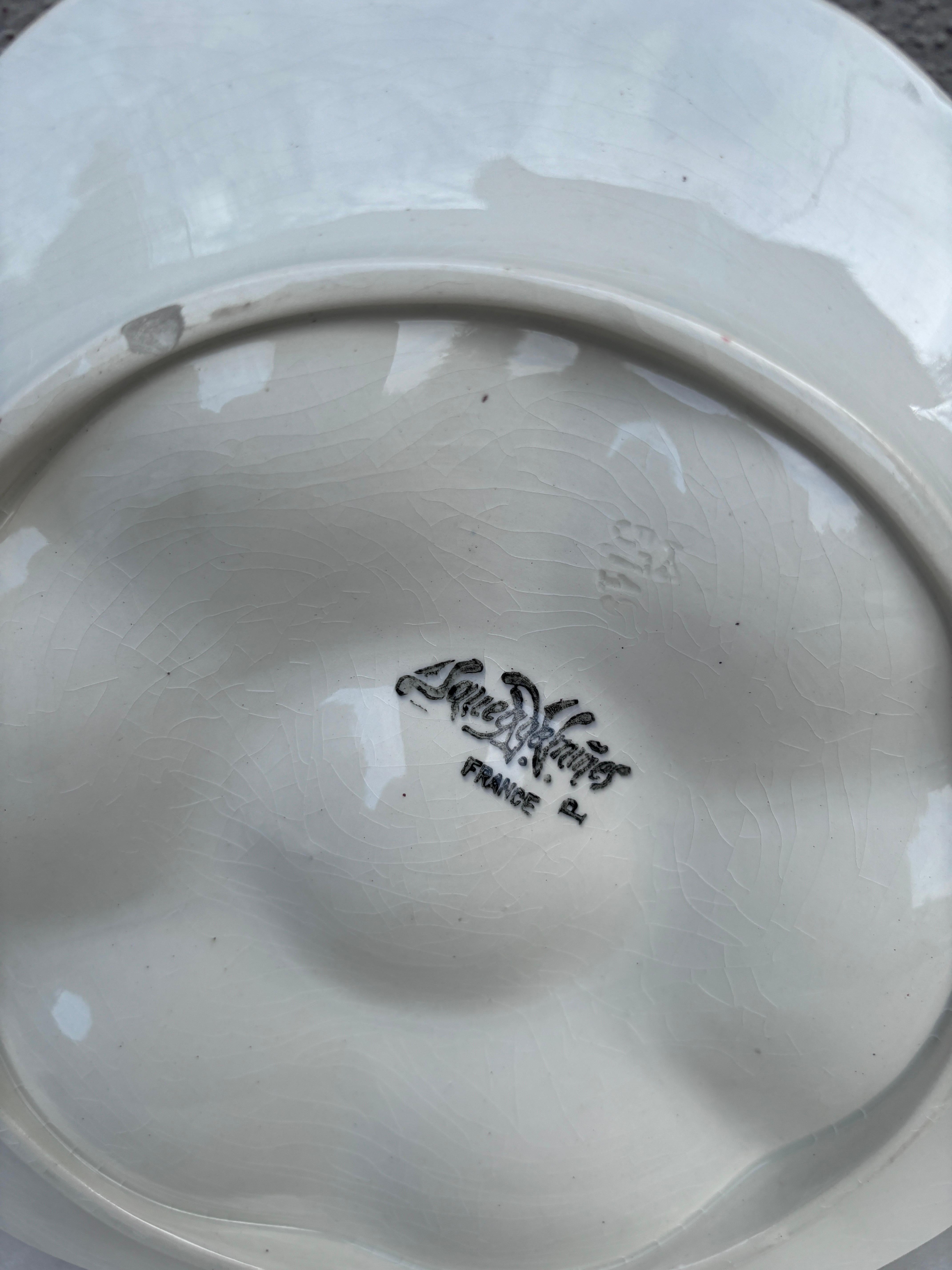 Francese Piatto ostrica francese in maiolica Digoin & Sarreguemines Circa 1920 in vendita
