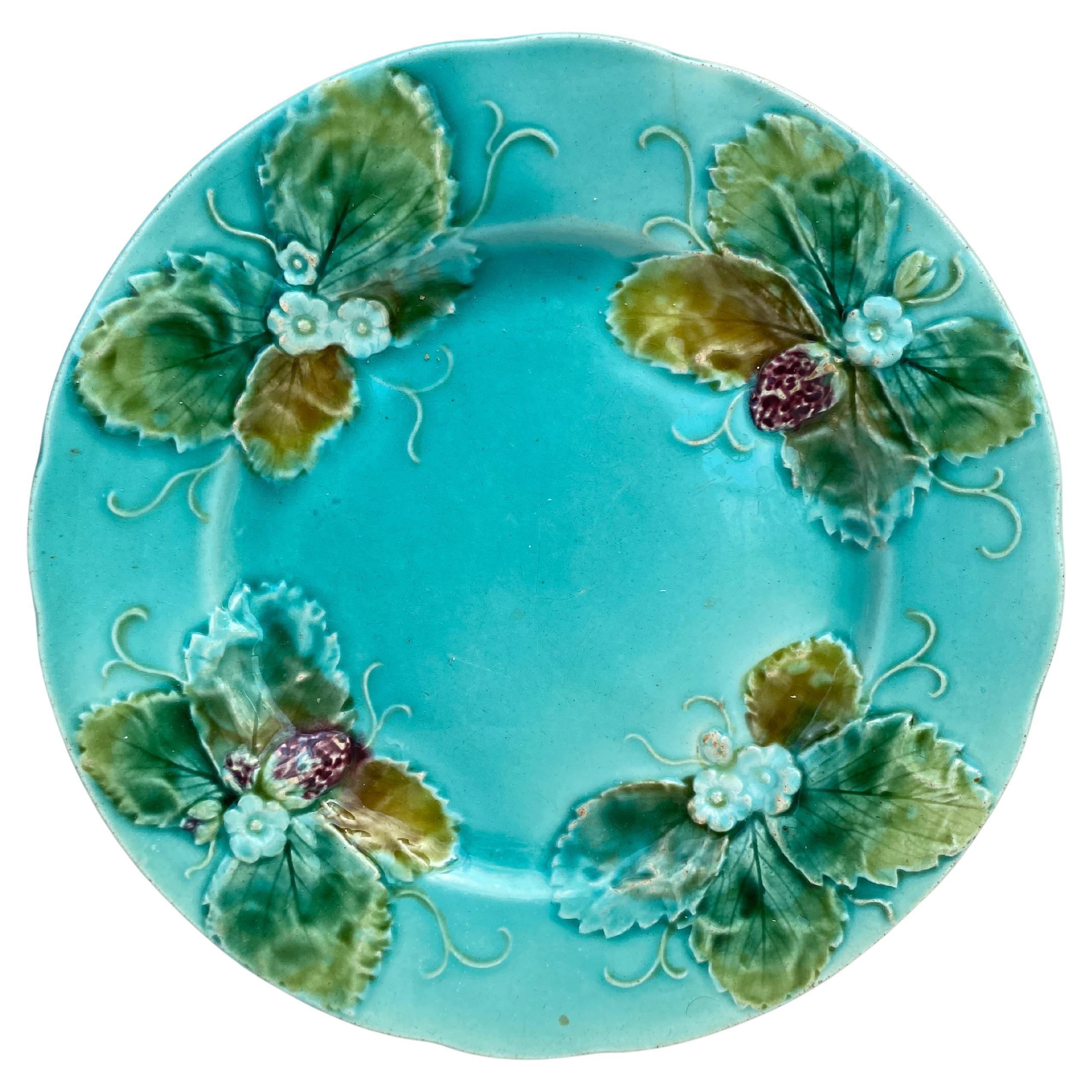 French Majolica Strawberries Plate Luneville, circa 1880