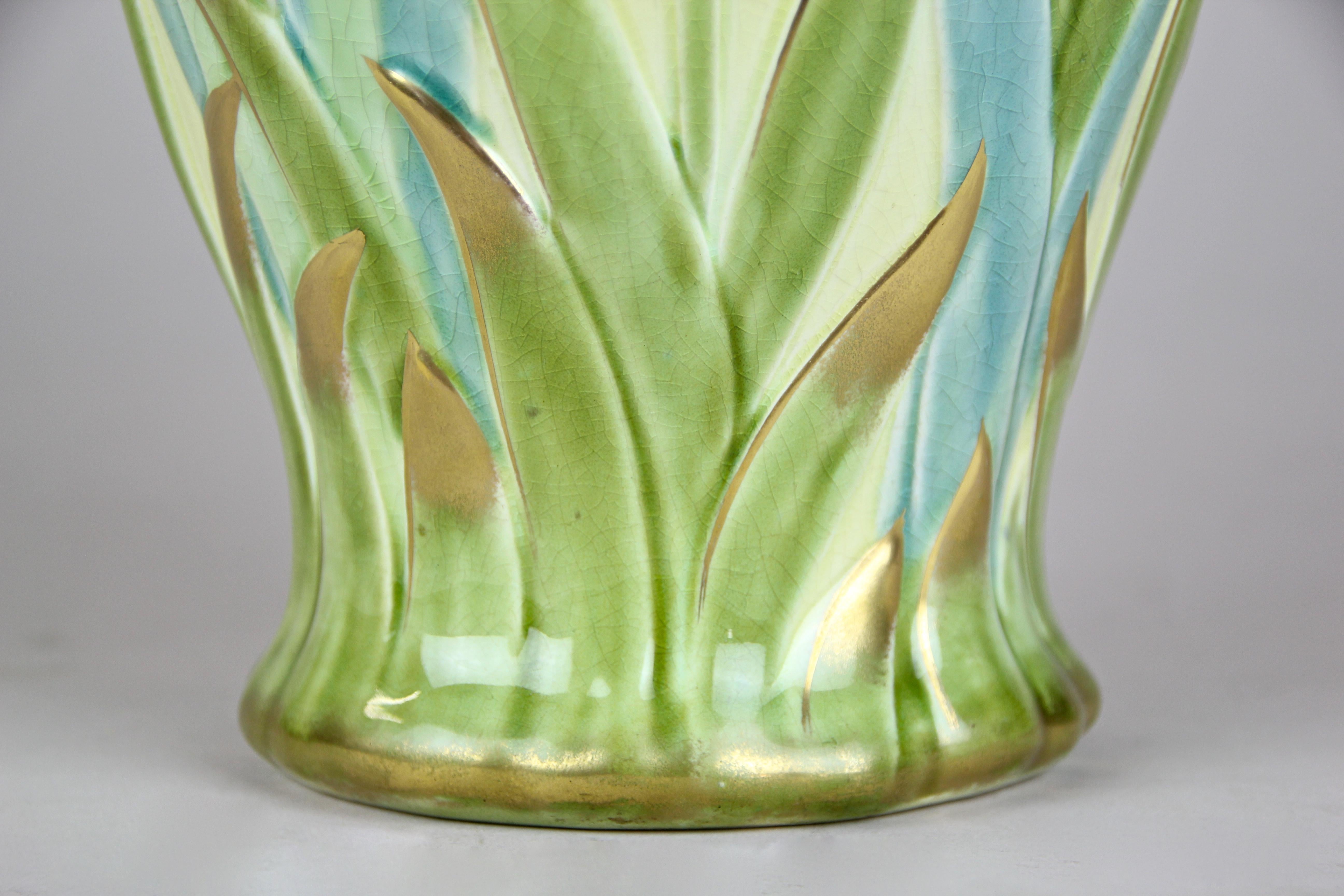 French Majolica Vase by Sarreguemines Floral Design, France, circa 1915 4