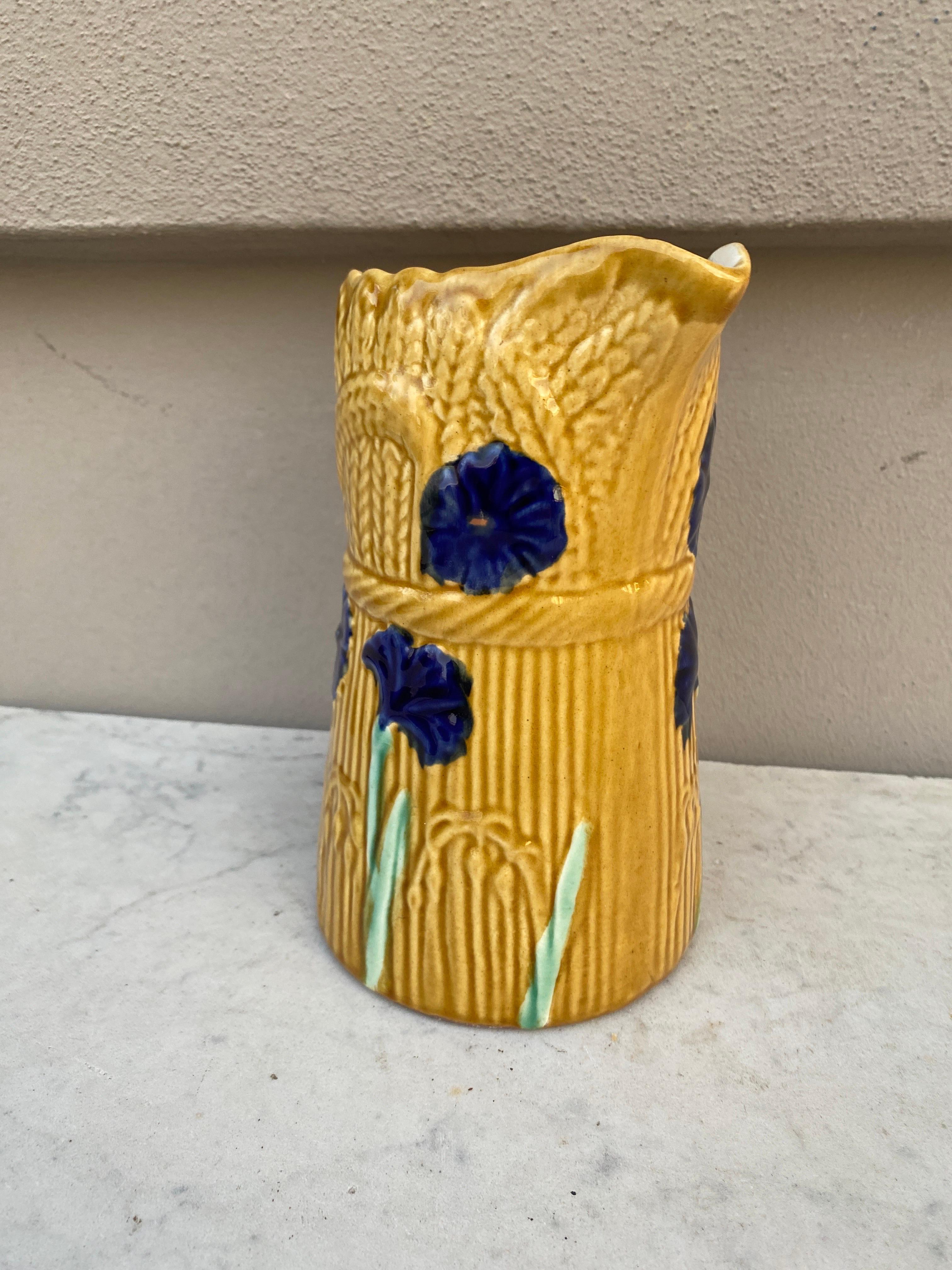 French Majolica Wheat & Cornflower Pitcher Digoin In Good Condition For Sale In Austin, TX