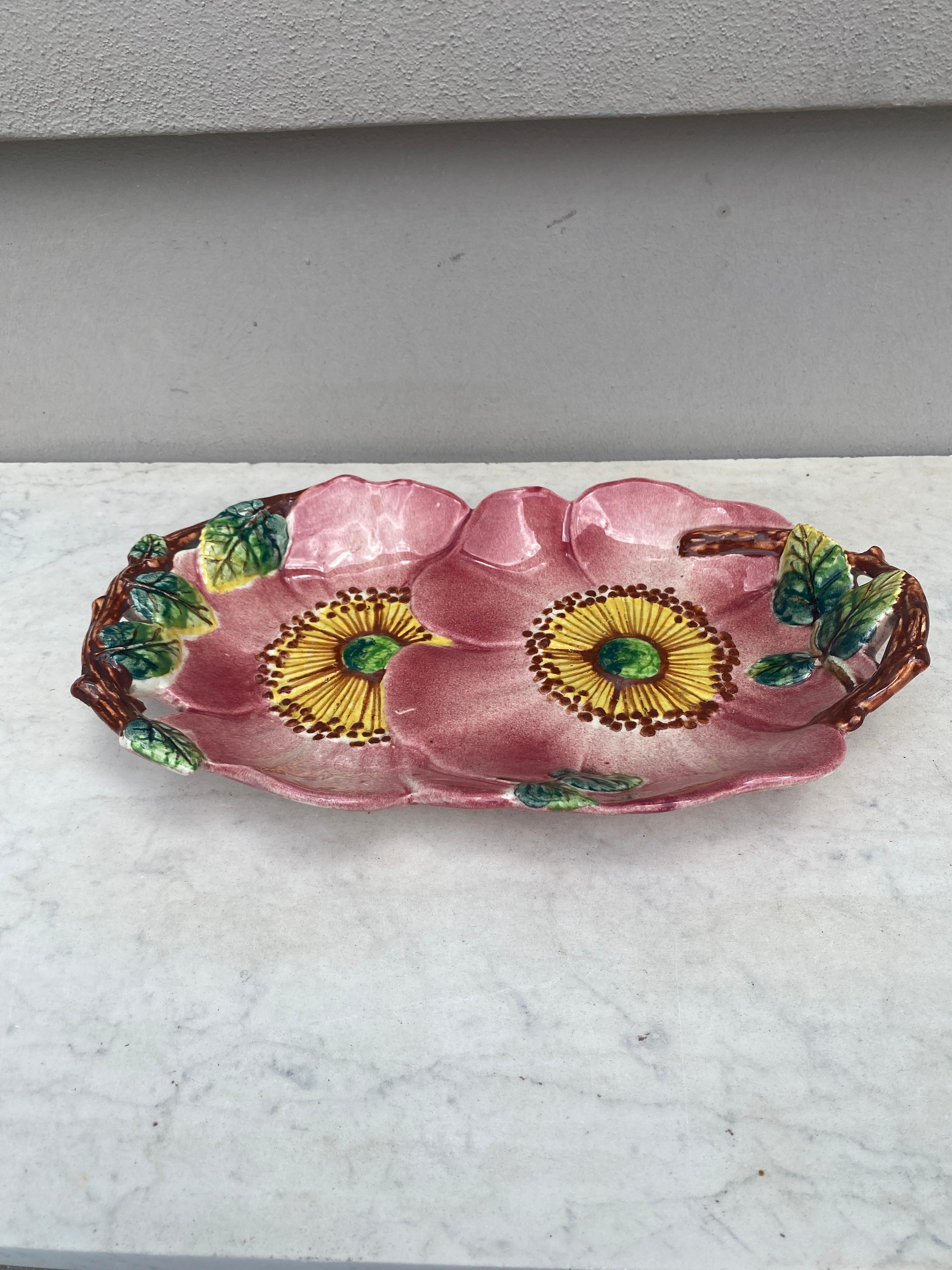 Early 20th Century French Majolica Wild Rose Platter, circa 1900 For Sale