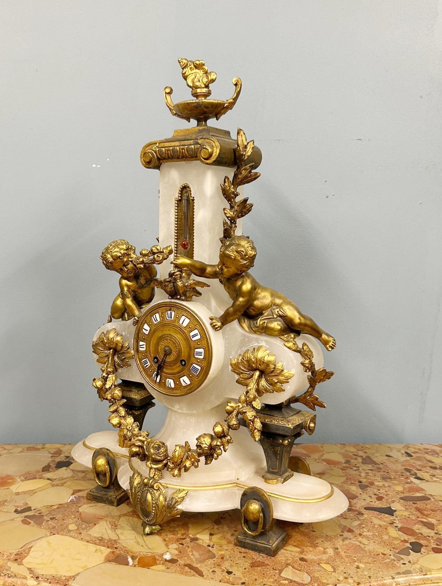 French Mantel Clock Marble Ormolu Putti Louis XV In Good Condition For Sale In Potters Bar, GB
