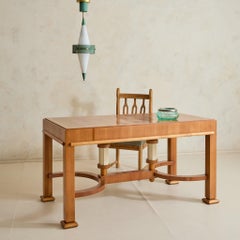 French Maple Desk with Hand-Cut Inlaid Parquetry Top, 1940s