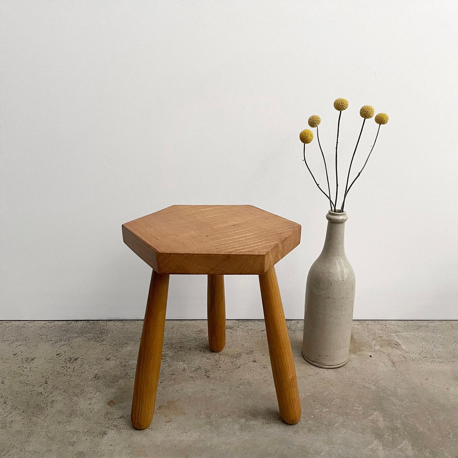 French Maple Hexagonal Milking Stool In Good Condition For Sale In Los Angeles, CA