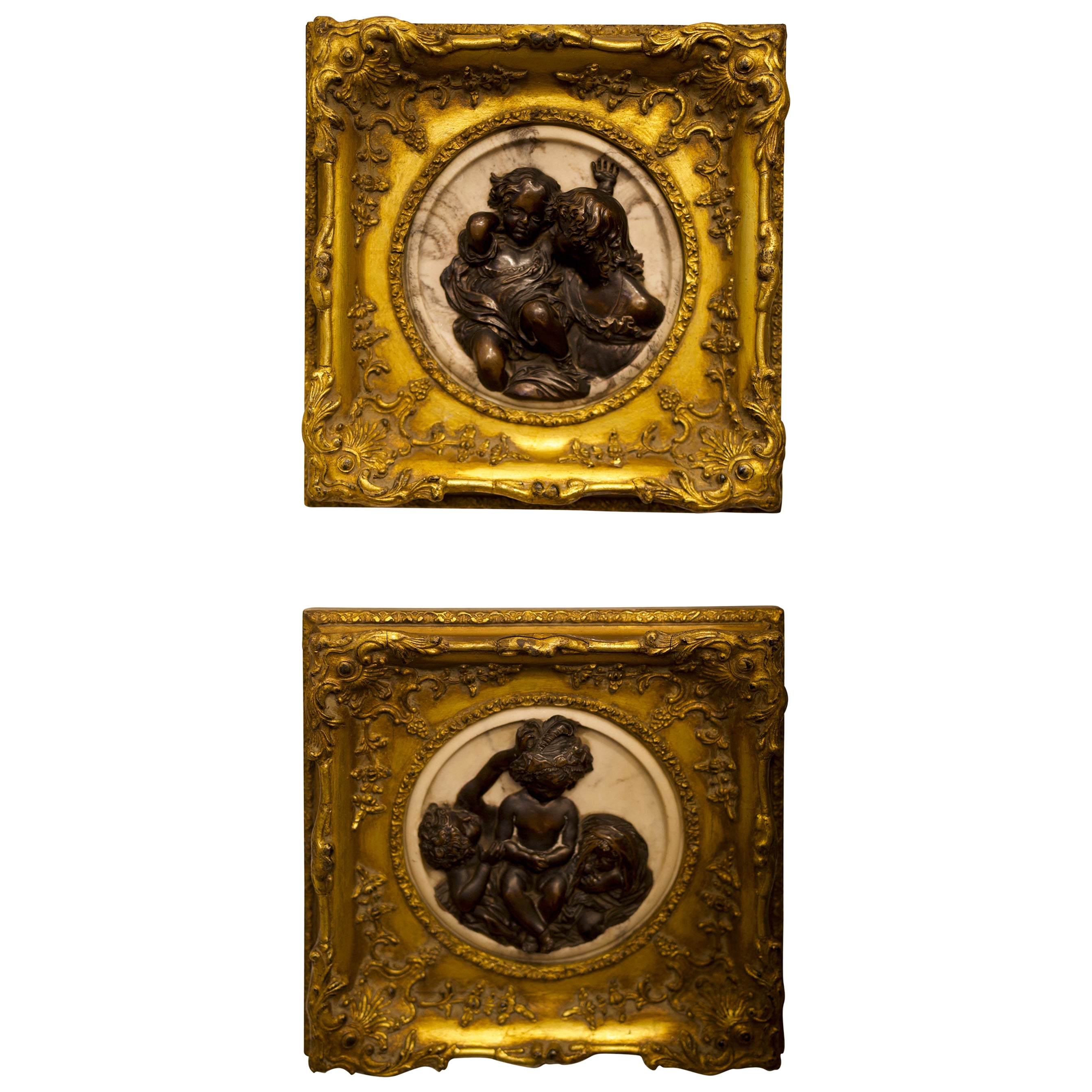 Art mural camée français en marbre, bronze et bois doré, début du XXe siècle