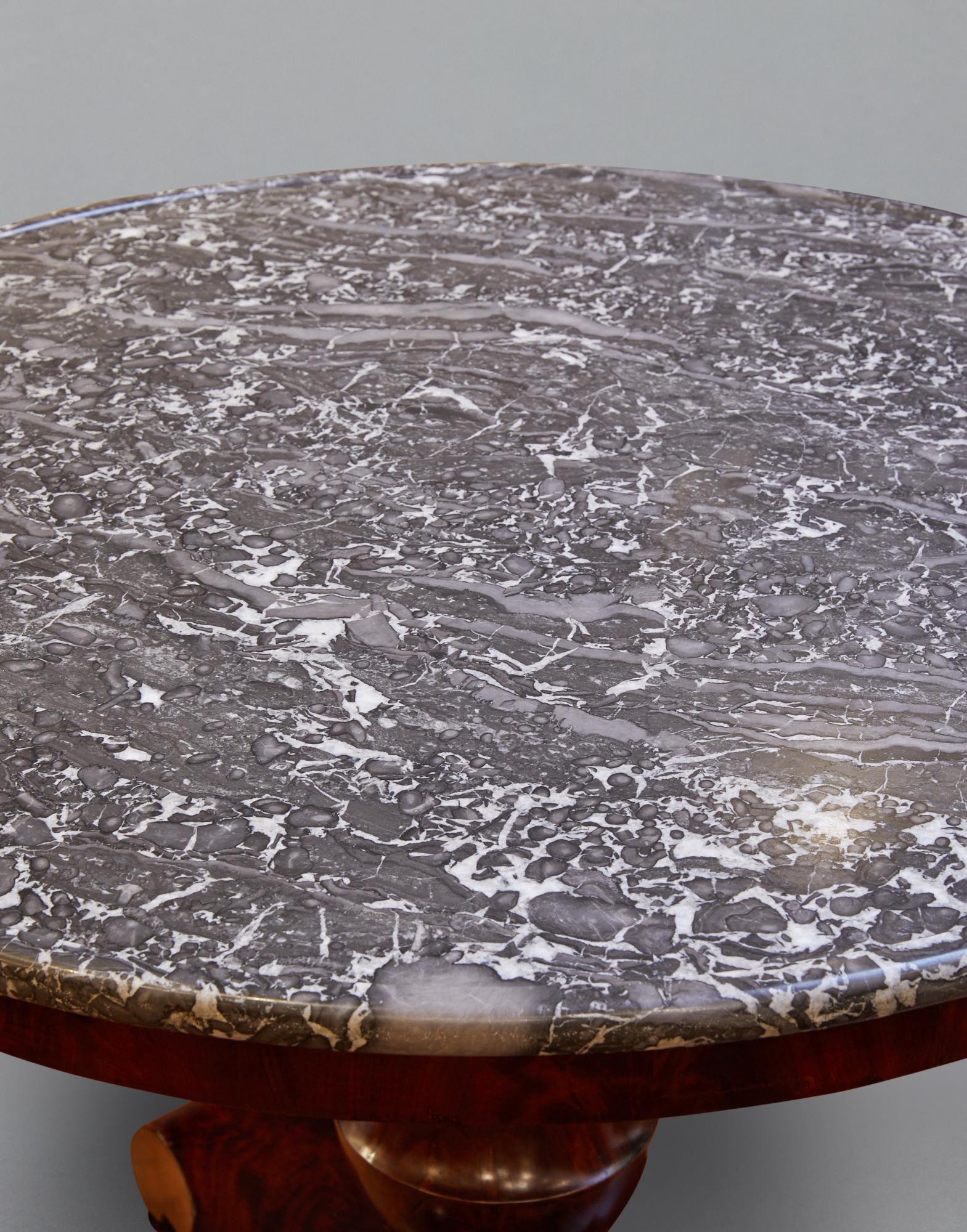 Mesa de centro de mármol francés en Bueno estado para la venta en Hudson, NY