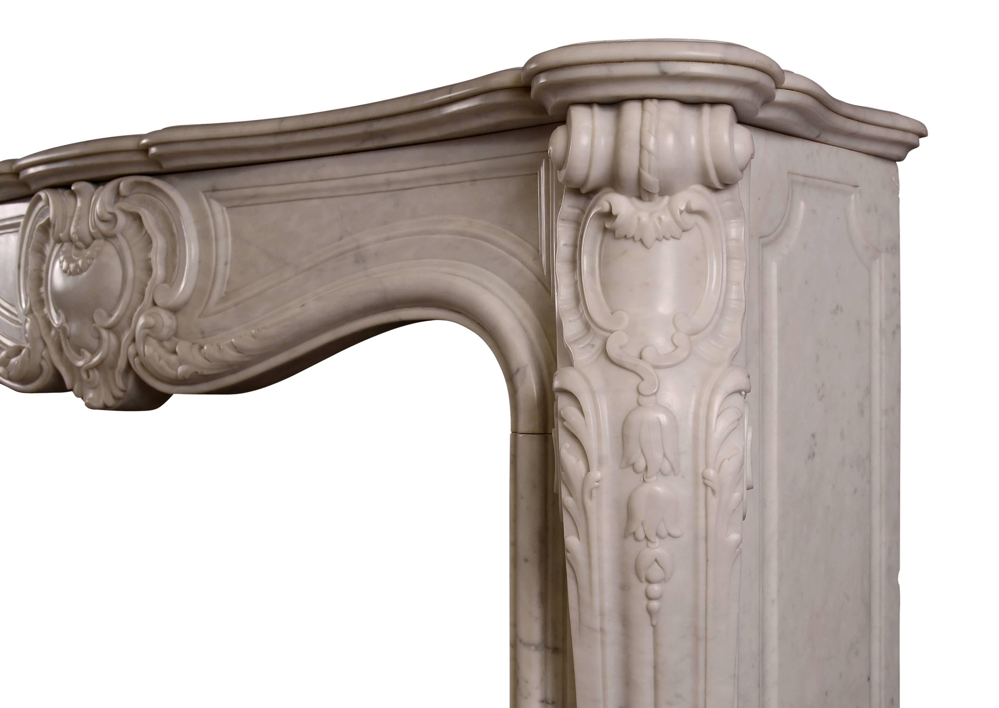 French Marble Fireplace in the Louis XV Style In Good Condition For Sale In London, GB