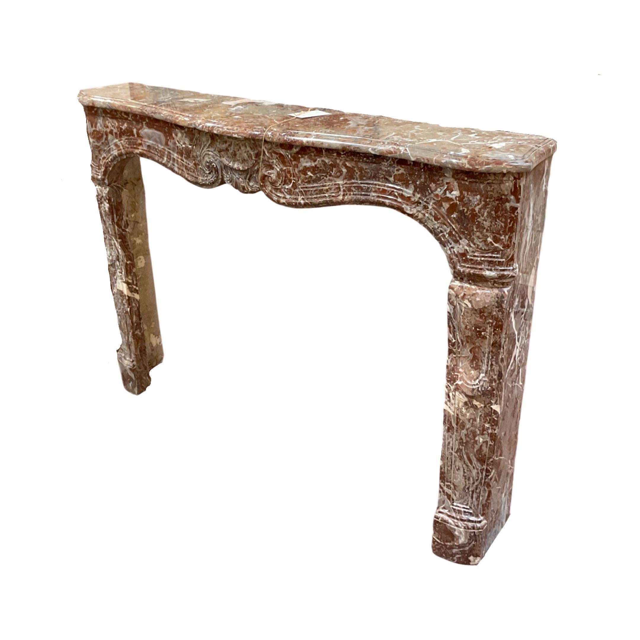 French Marble Mantel In Good Condition For Sale In Dallas, TX