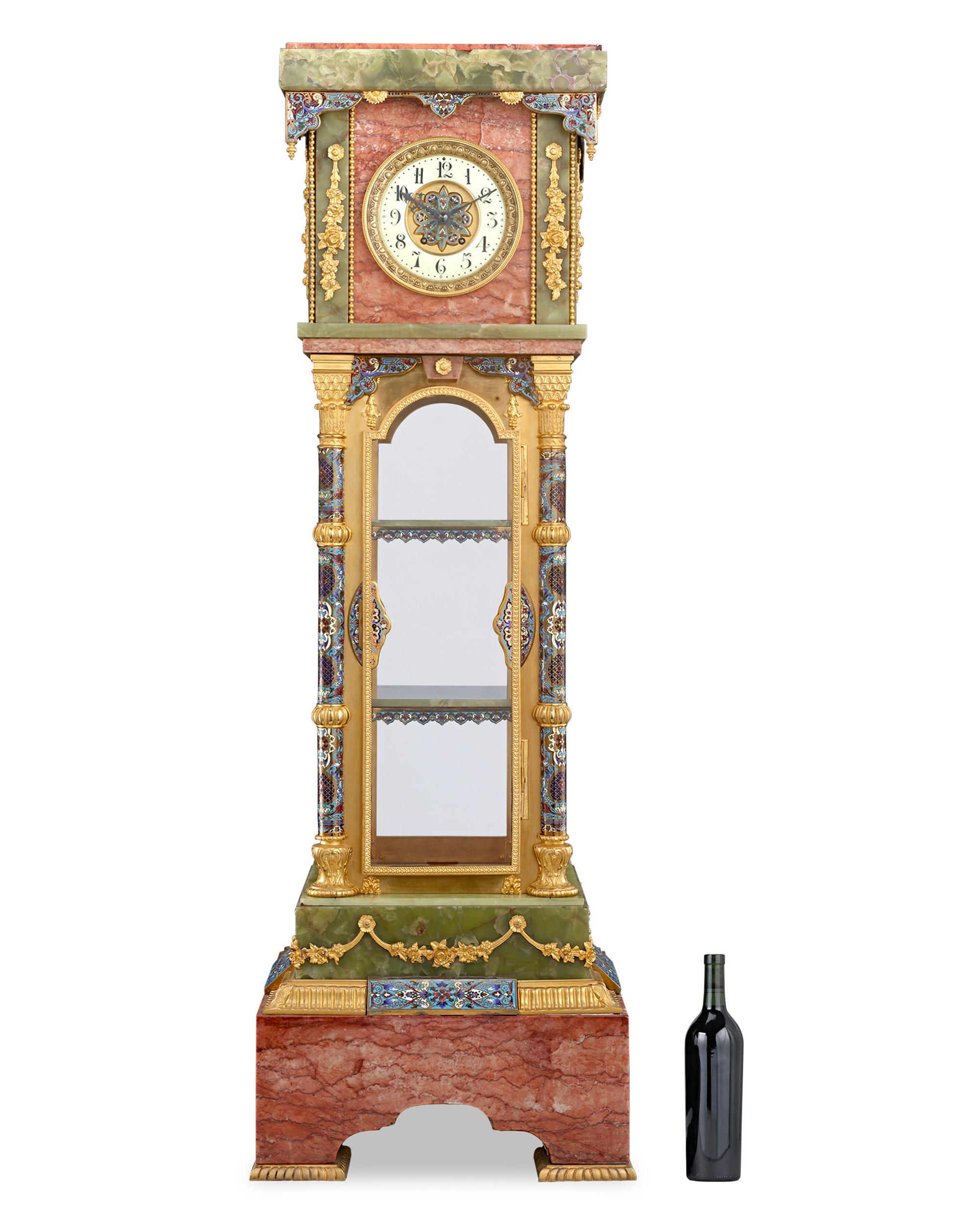 Émail Horloge sur piédestal française en marbre, onyx, émail et bronze doré