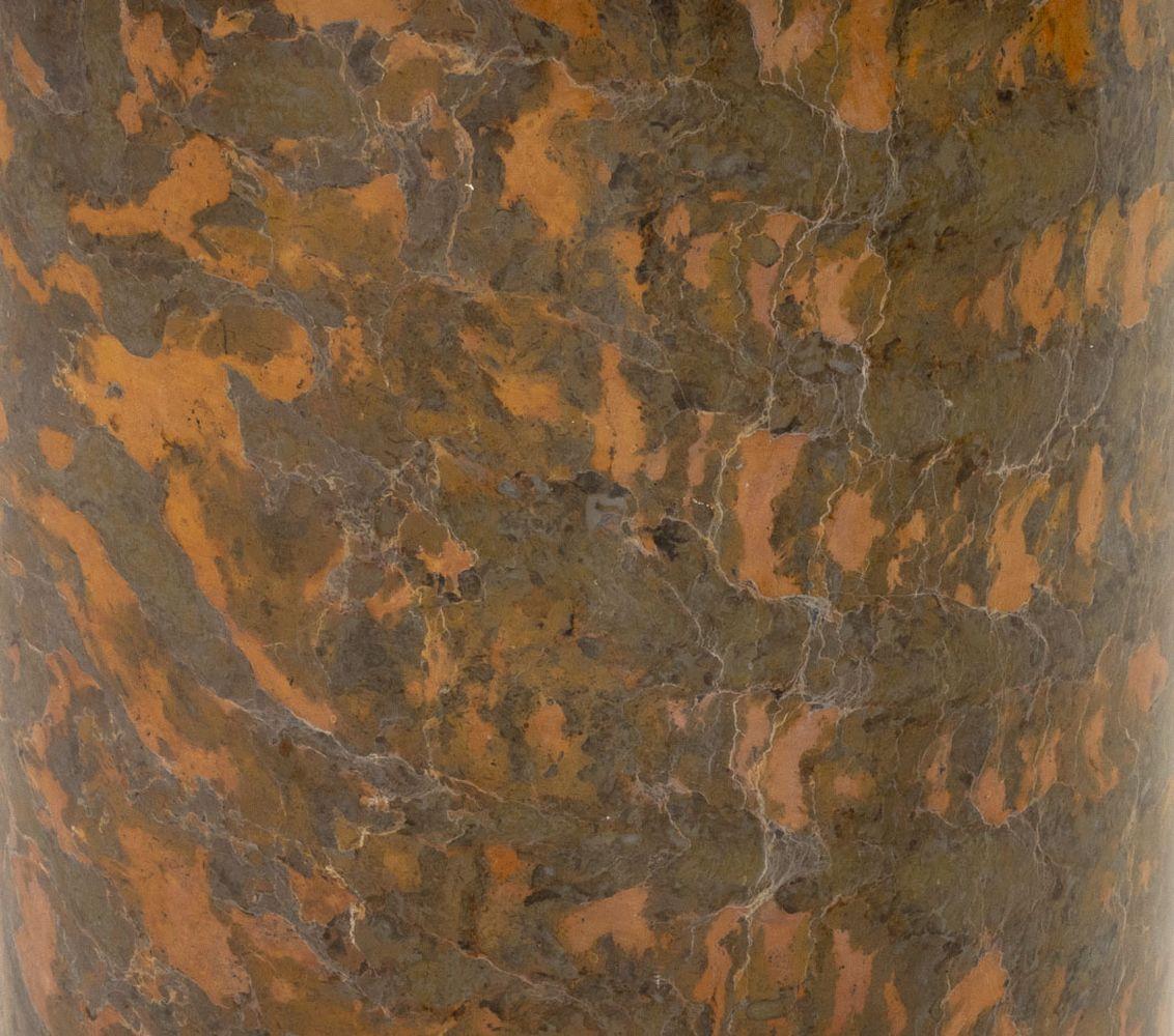 Neoclassico Piedistallo in marmo francese in vendita