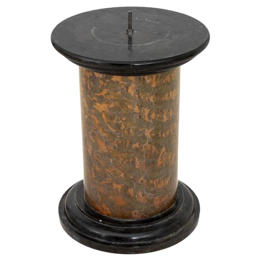 Piedistallo in marmo francese in vendita